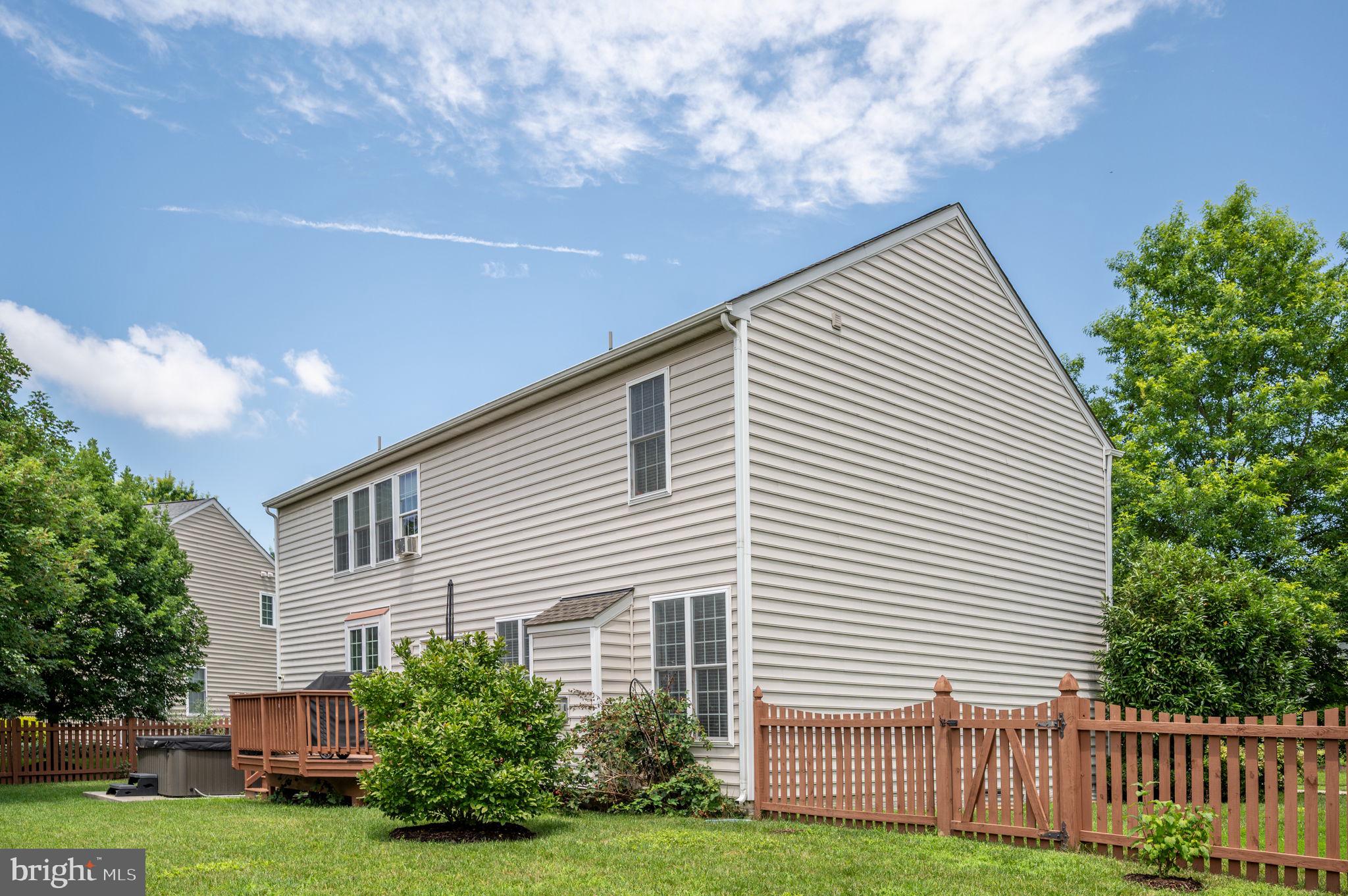 MAYFIELD TRACE - Residential