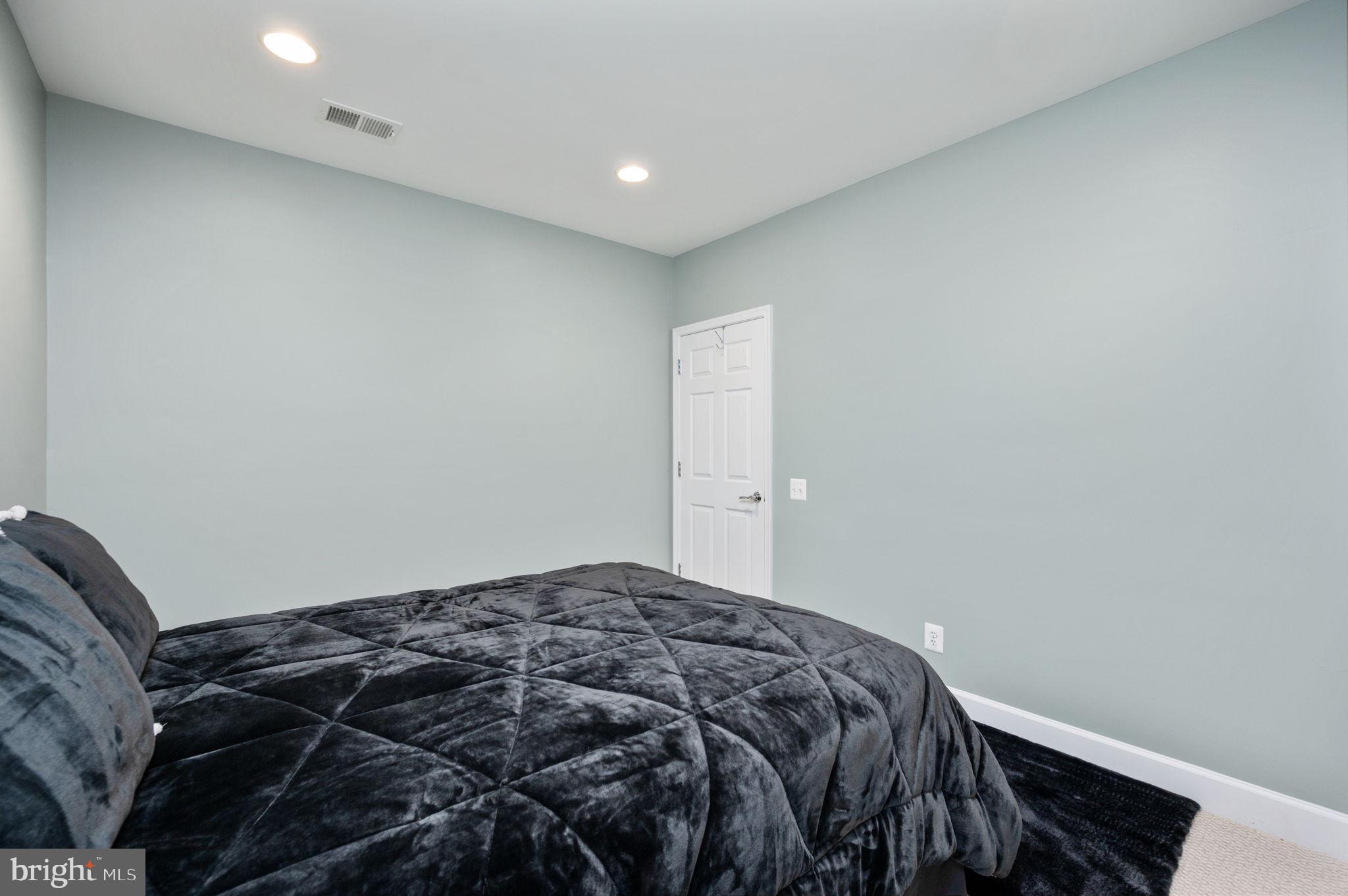 MAYFIELD TRACE - Residential