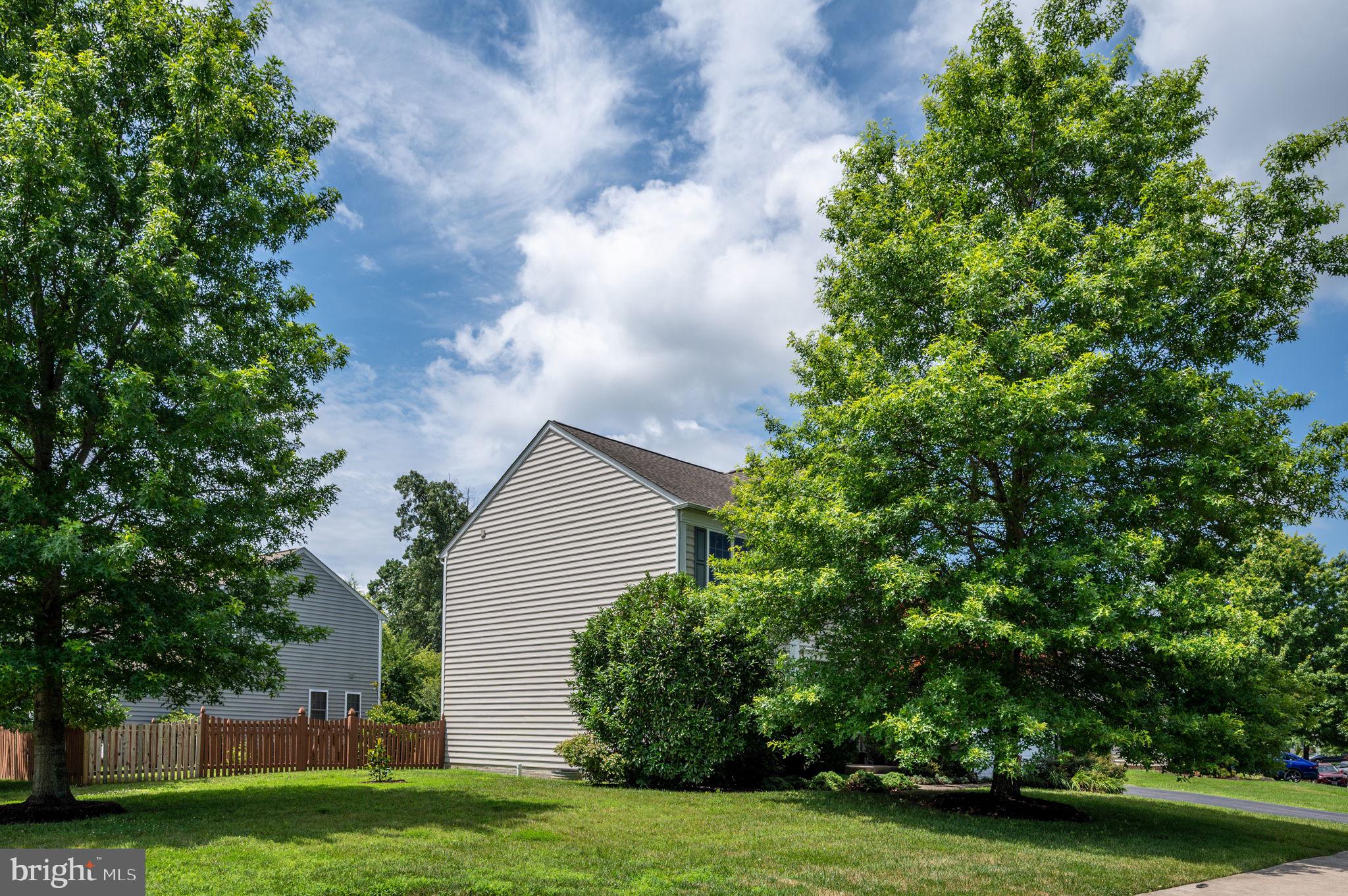 MAYFIELD TRACE - Residential