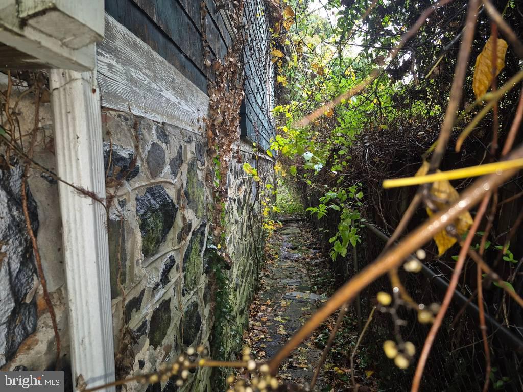 ARLINGTON - Residential