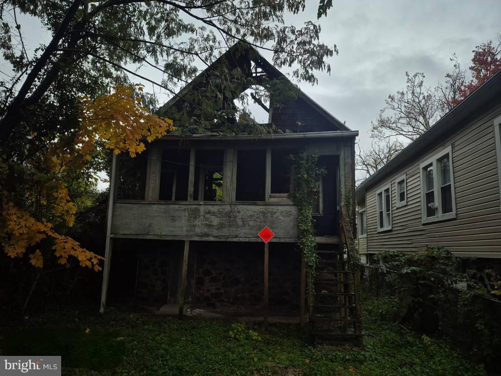 ARLINGTON - Residential