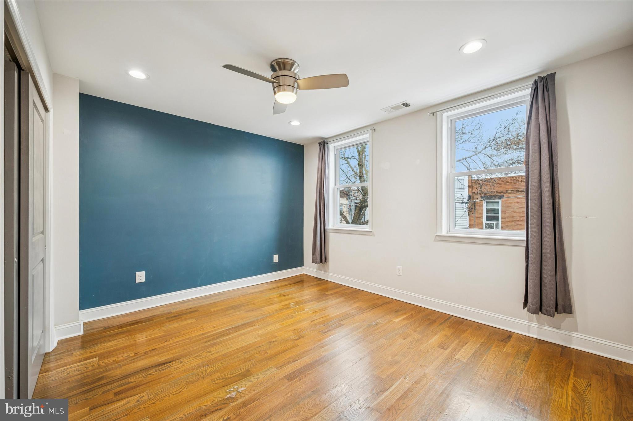 PORT RICHMOND - Residential