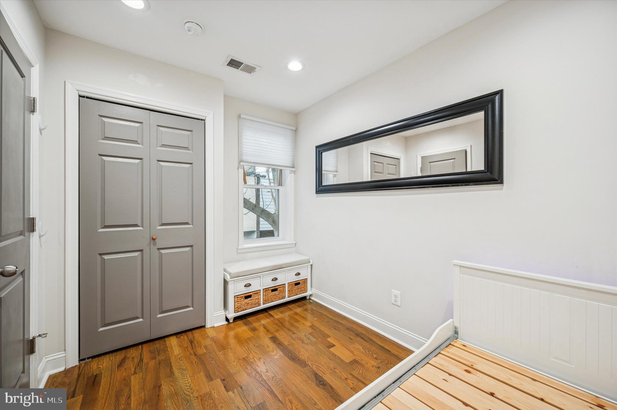 PORT RICHMOND - Residential