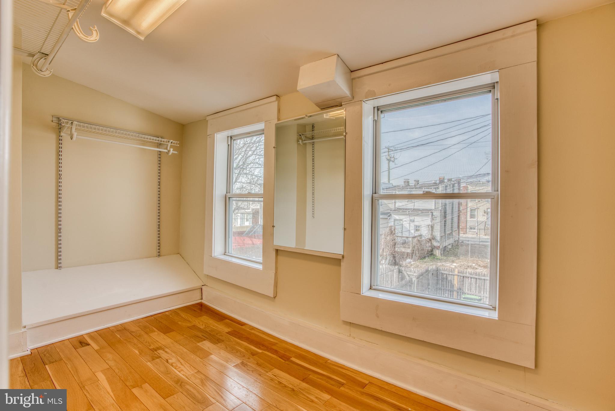 PIGTOWN - Residential