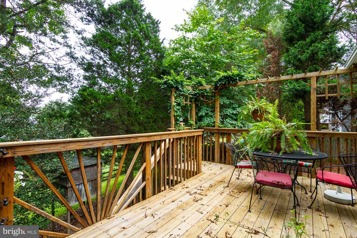 SMOKETREE - Residential