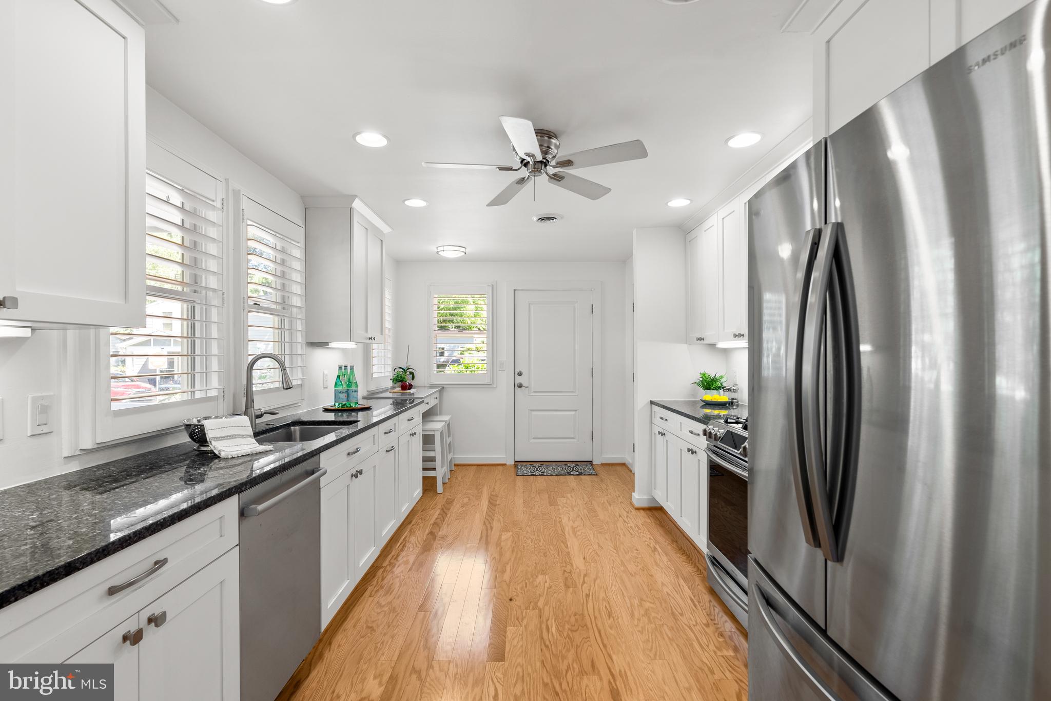 CABIN JOHN GARDENS - Residential