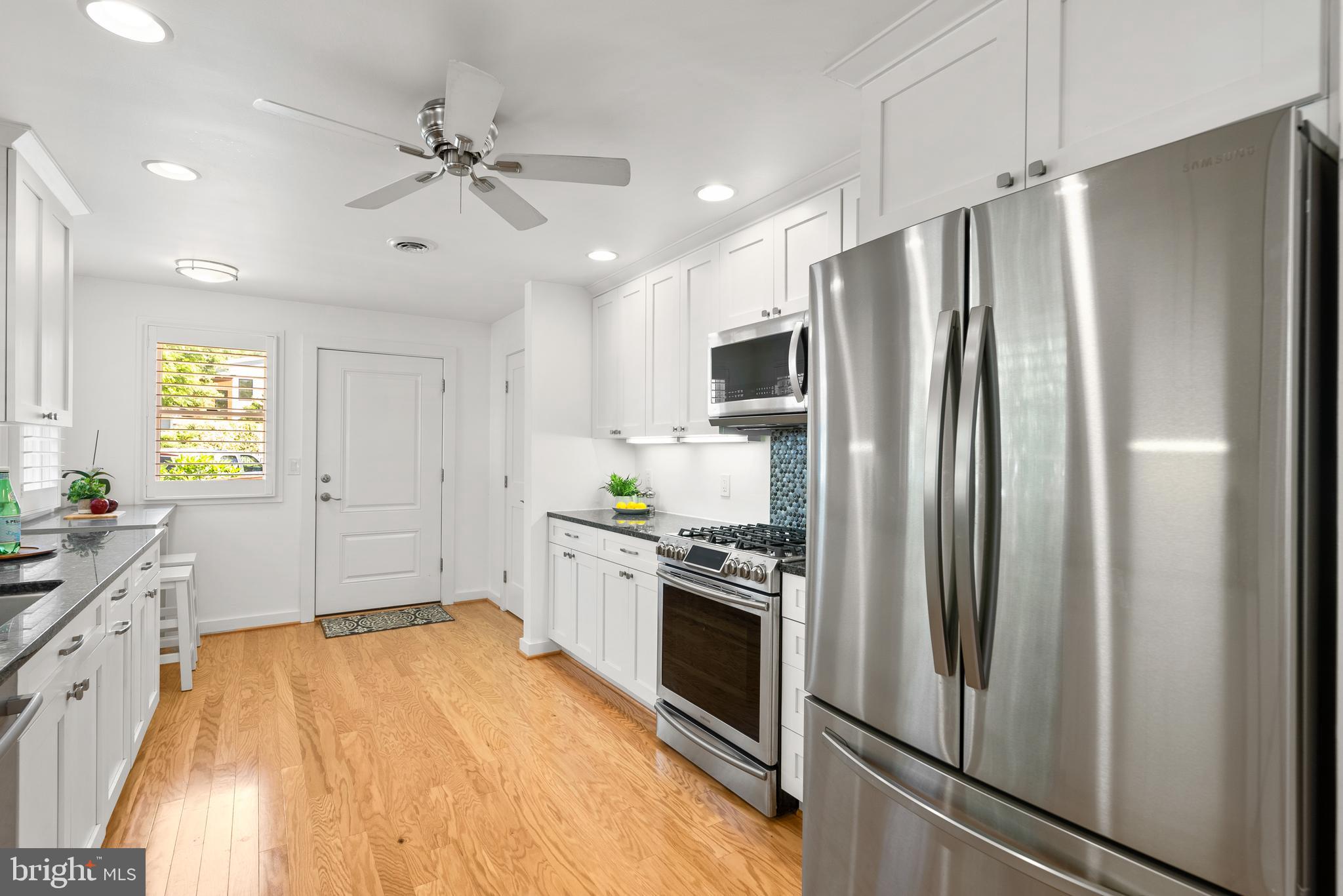 CABIN JOHN GARDENS - Residential