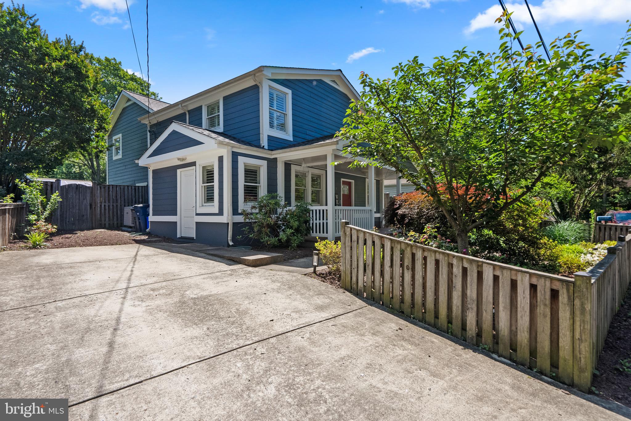 CABIN JOHN GARDENS - Residential