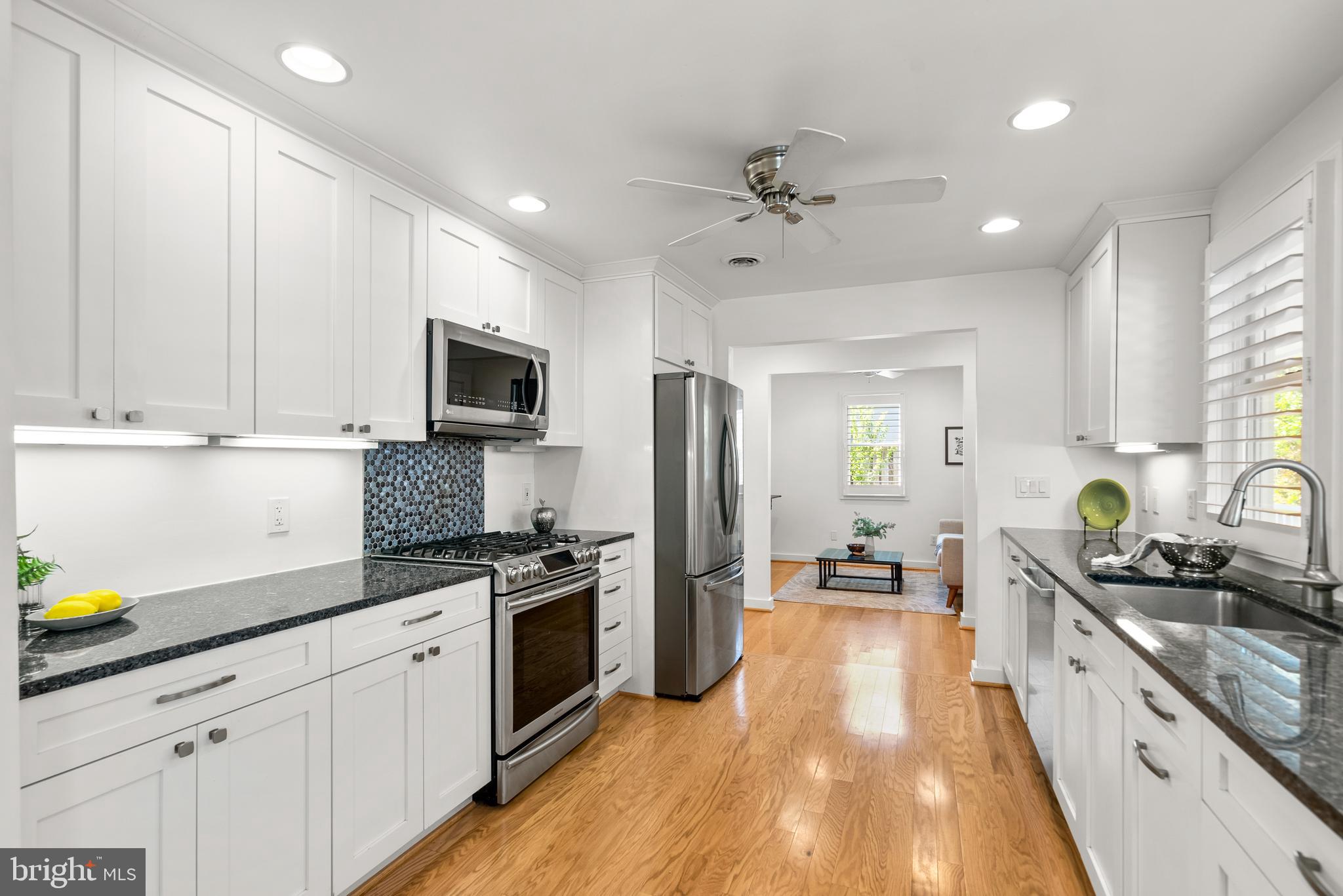 CABIN JOHN GARDENS - Residential