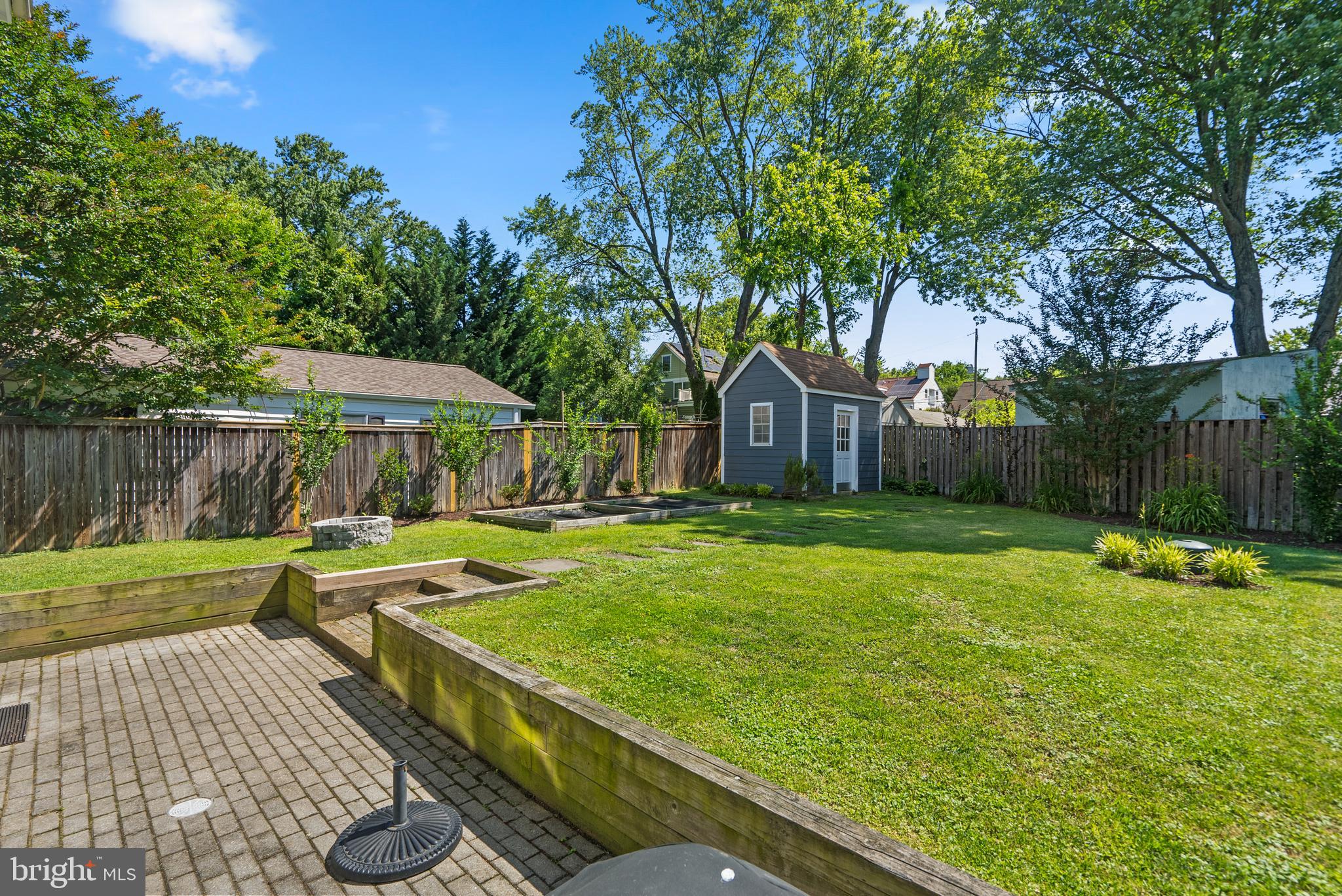 CABIN JOHN GARDENS - Residential