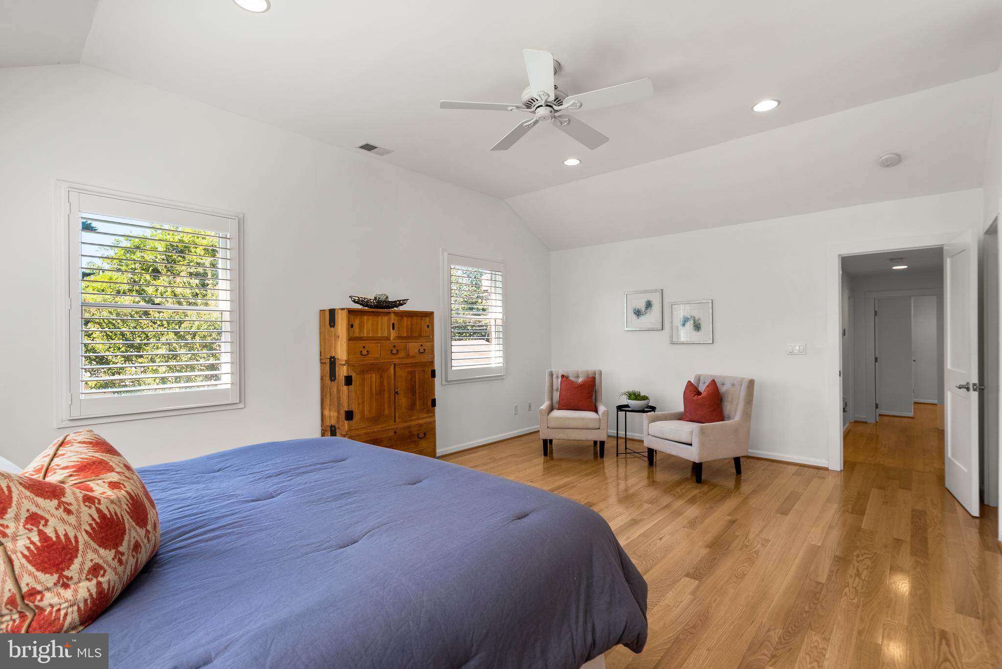 CABIN JOHN GARDENS - Residential