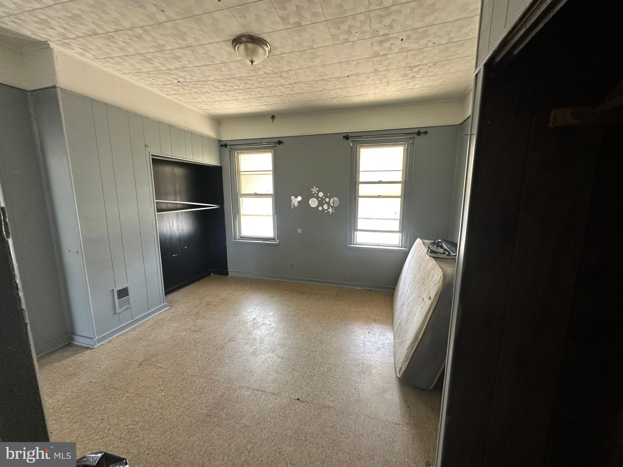 HARROWGATE - Residential