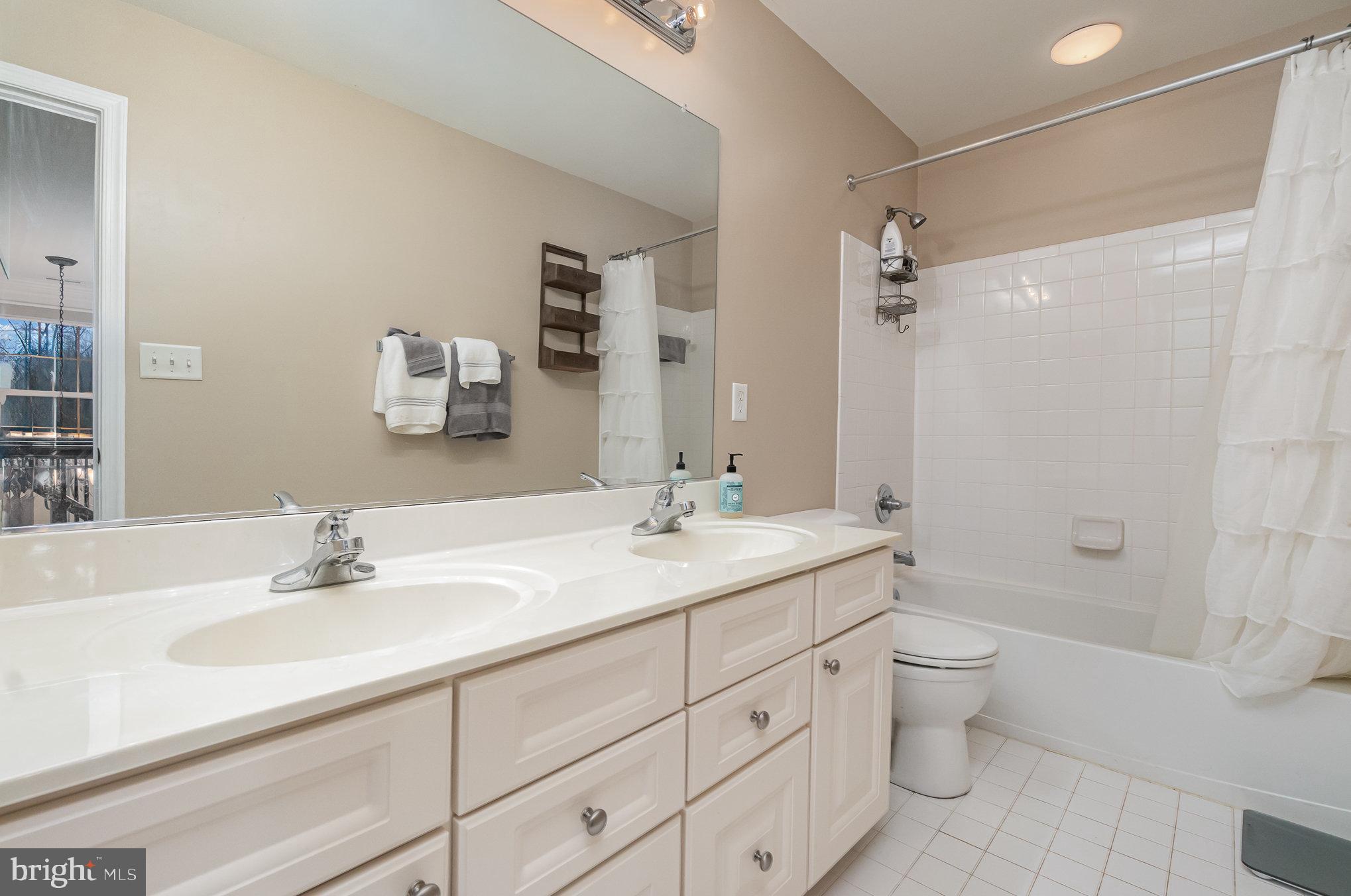 CHESAPEAKE CLUB- FAIRWAY VILLAGES - Residential