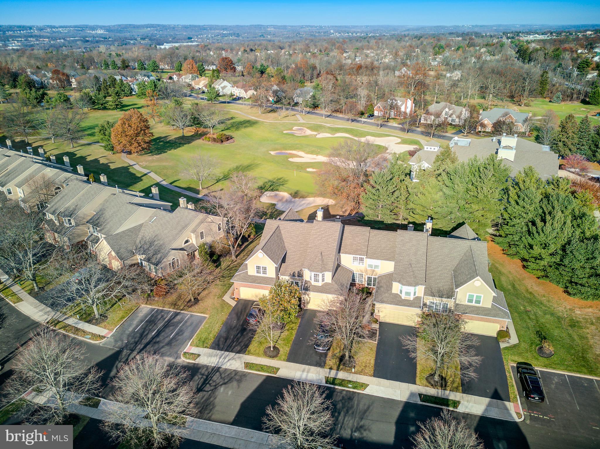 PINE CREST - Residential