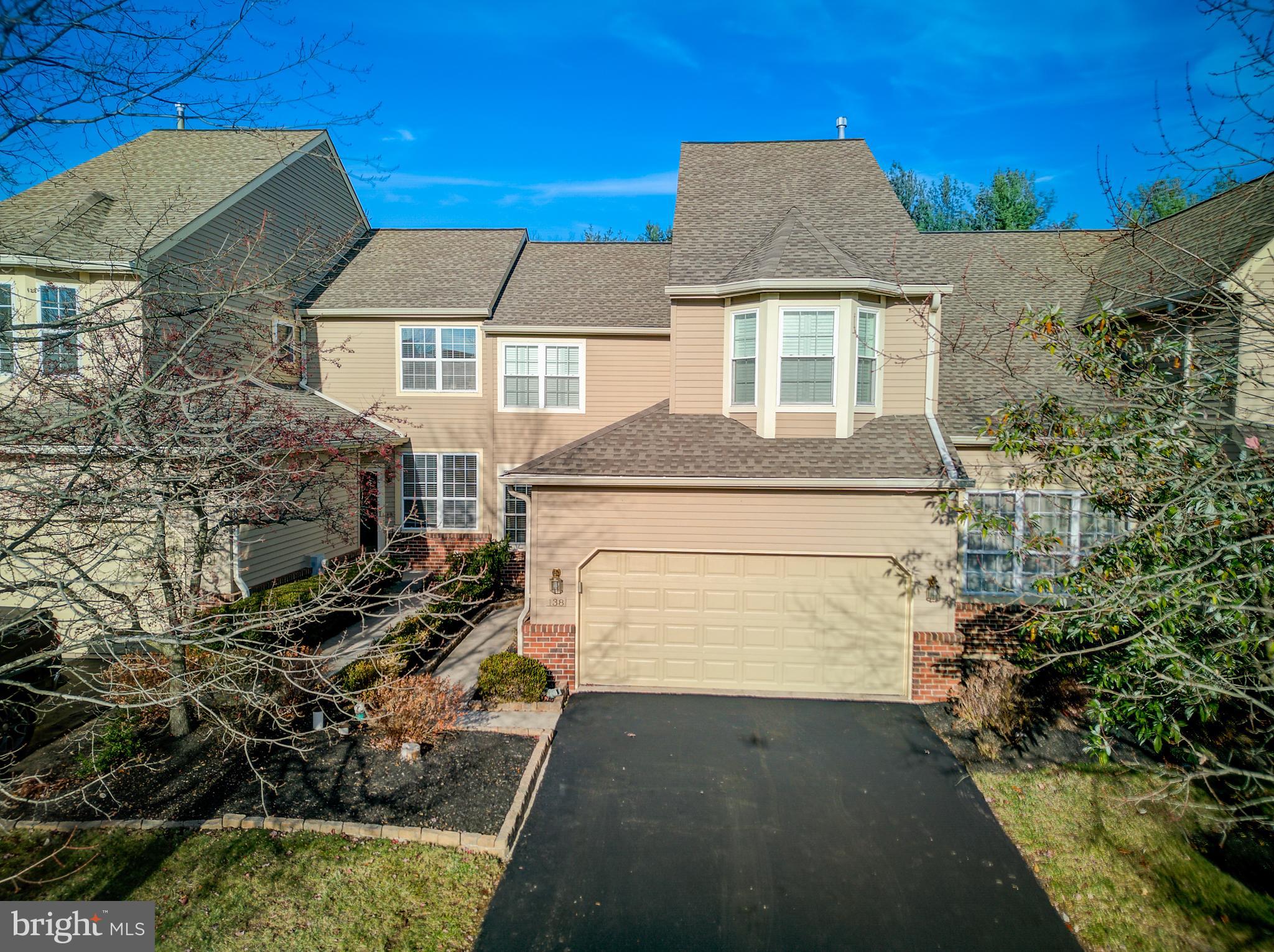 PINE CREST - Residential