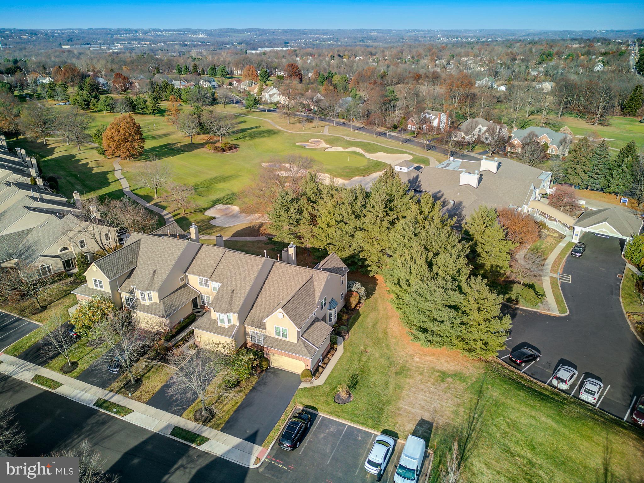 PINE CREST - Residential