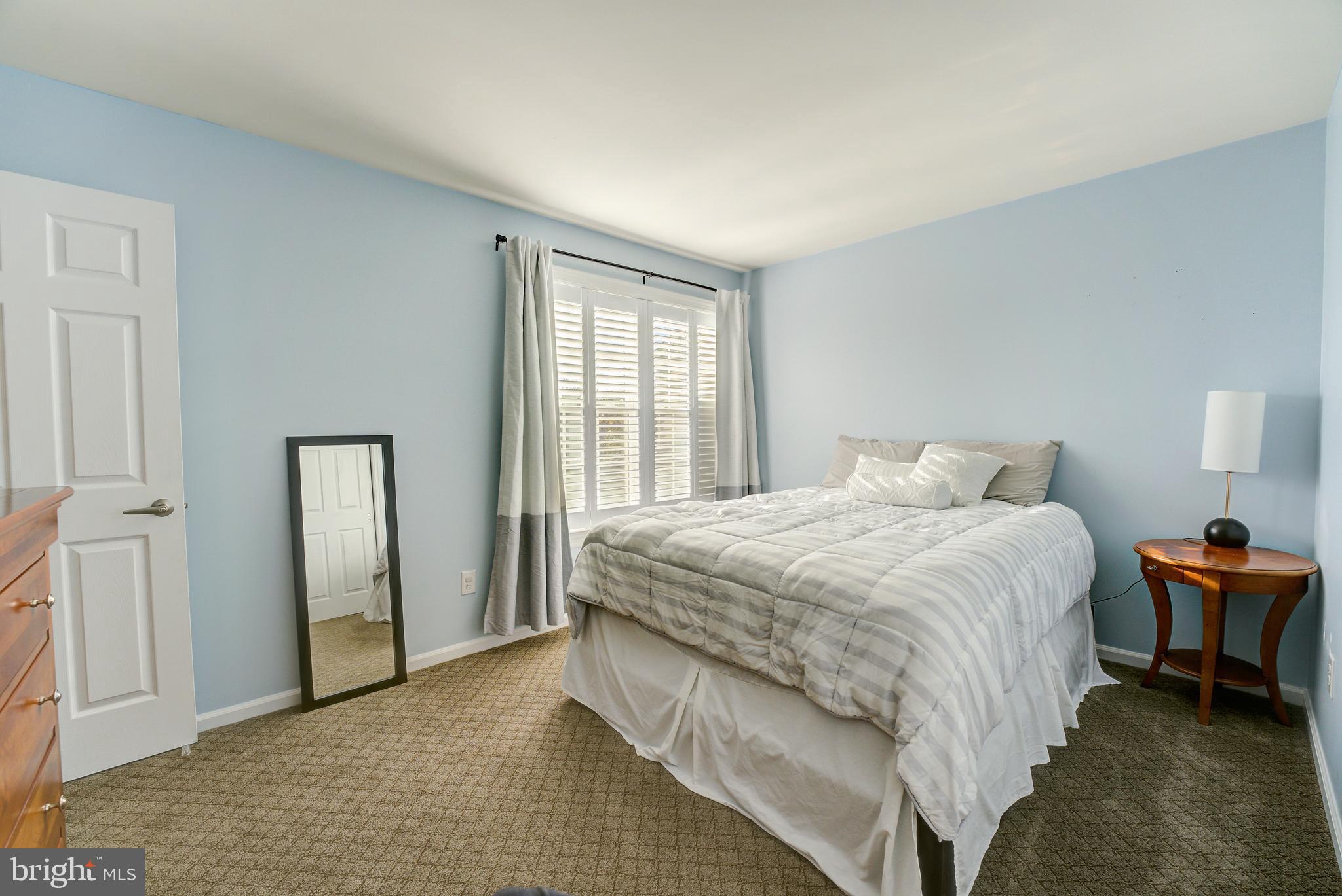 PINE CREST - Residential