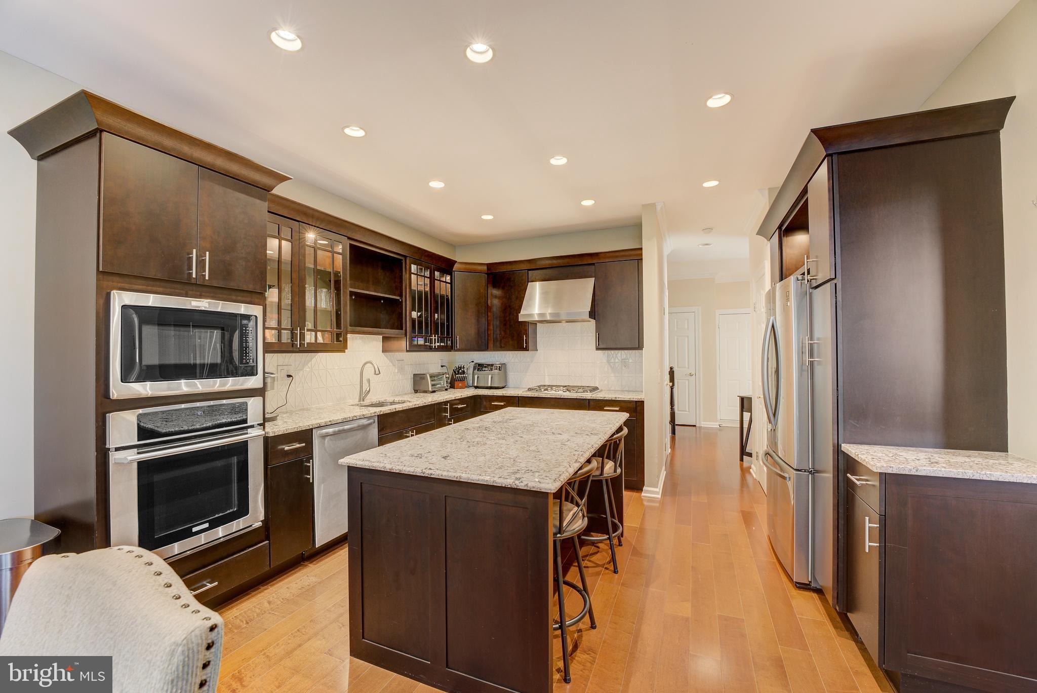 PINE CREST - Residential