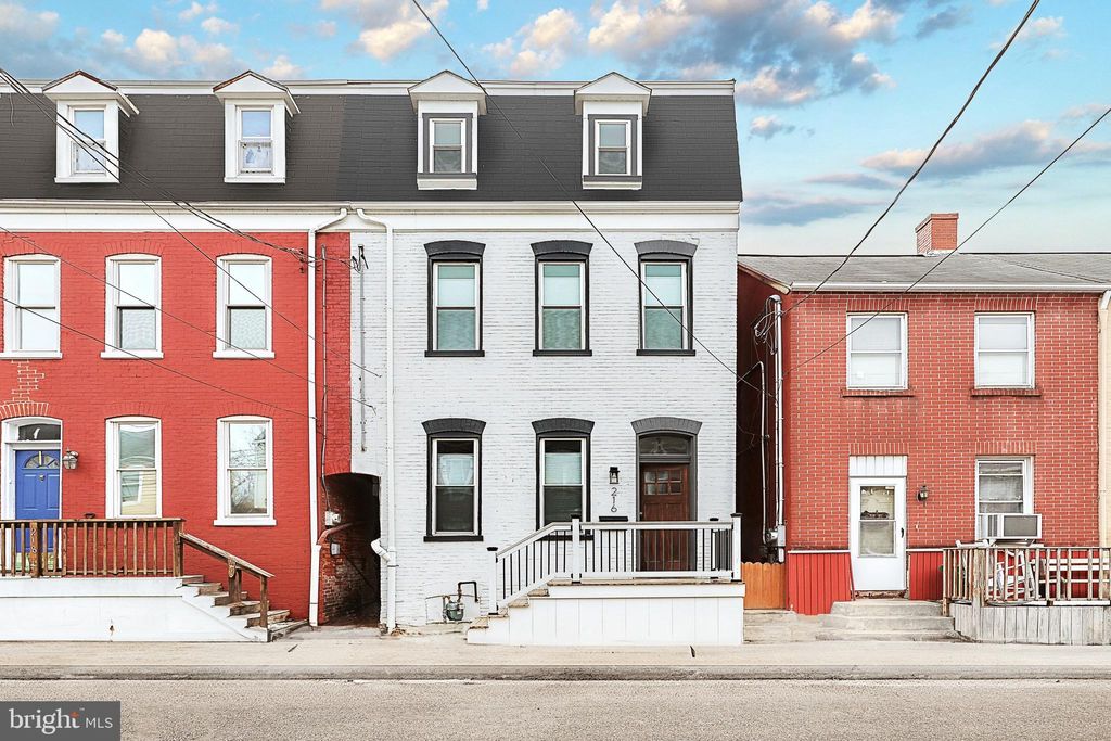 Photo of 216 Perry Street, Columbia, PA 17512 (MLS # PALA2046118)