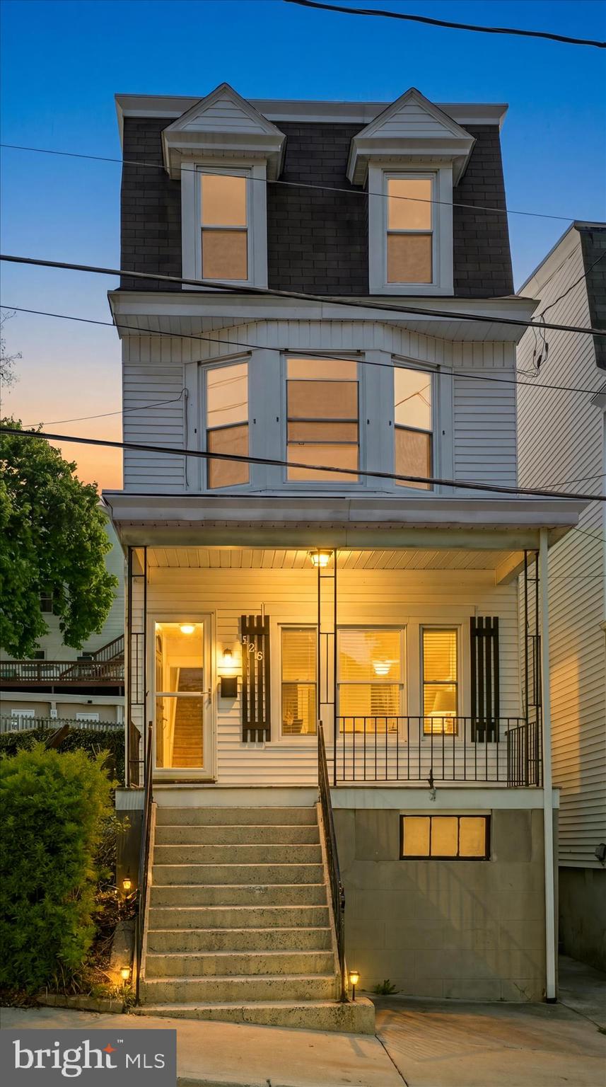 GREENWOOD HILL - Residential