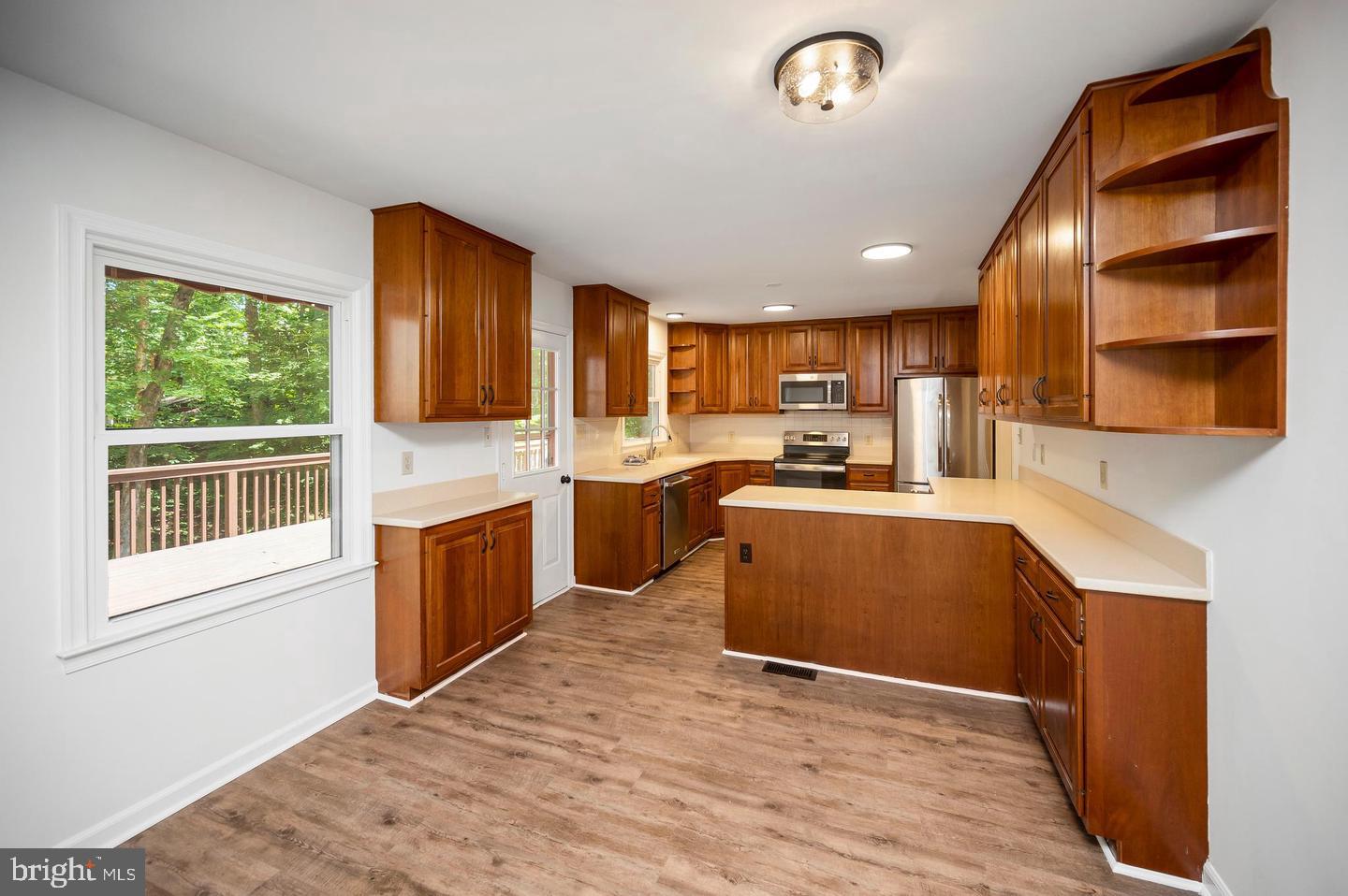 100 TALL PINES AVENUE