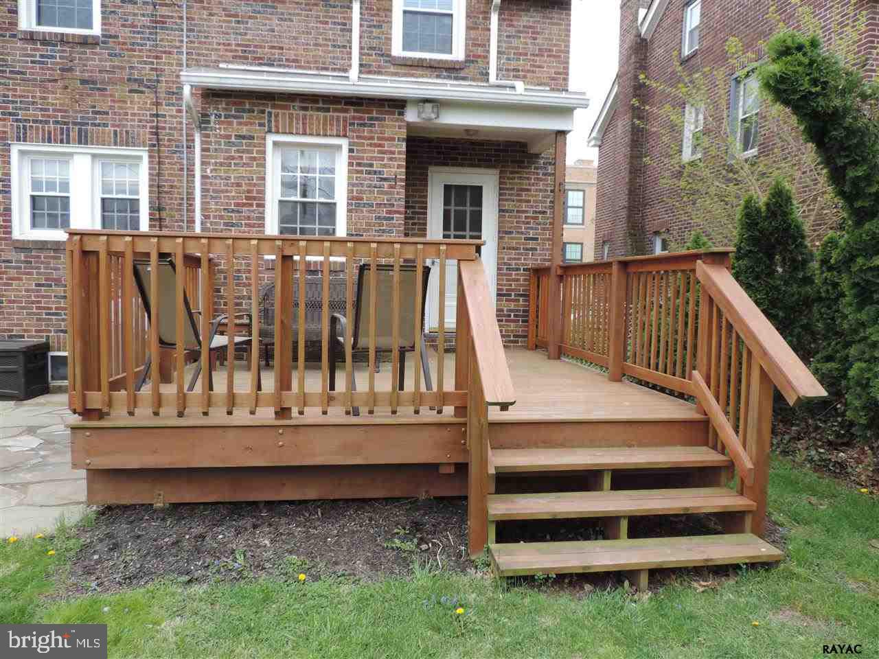 ELMWOOD - Residential