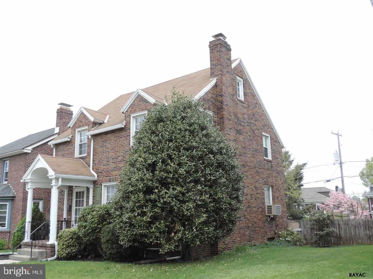 ELMWOOD - Residential