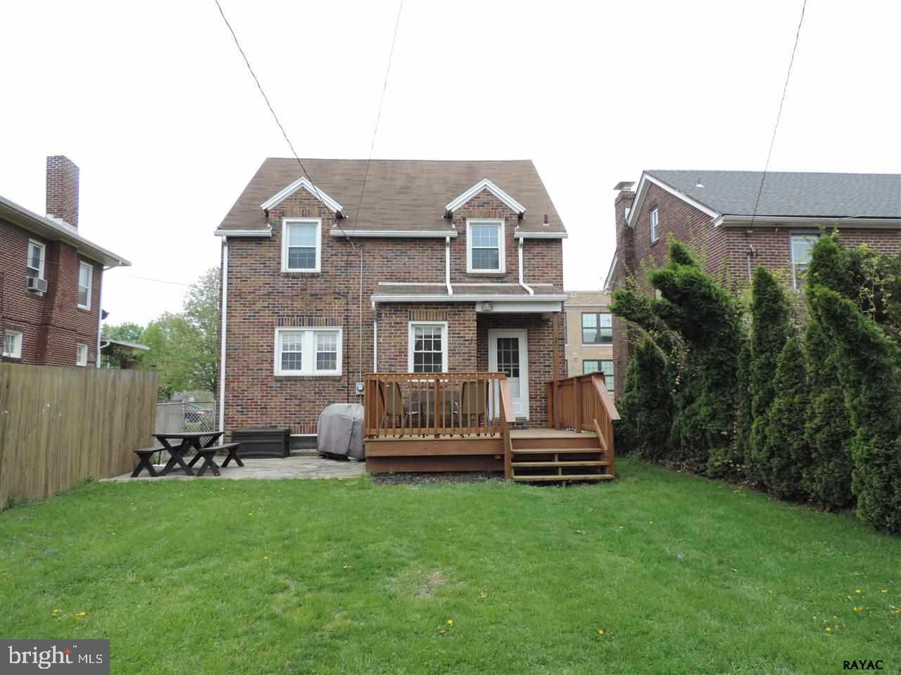 ELMWOOD - Residential