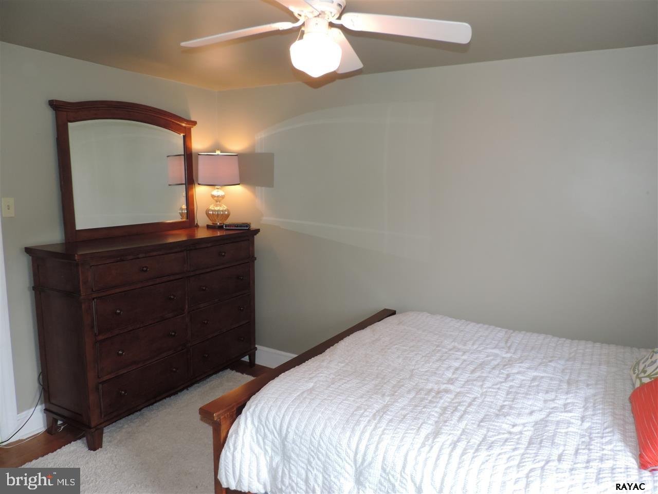 ELMWOOD - Residential
