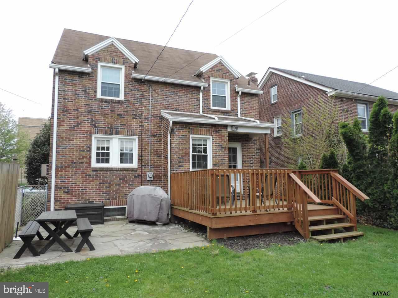 ELMWOOD - Residential