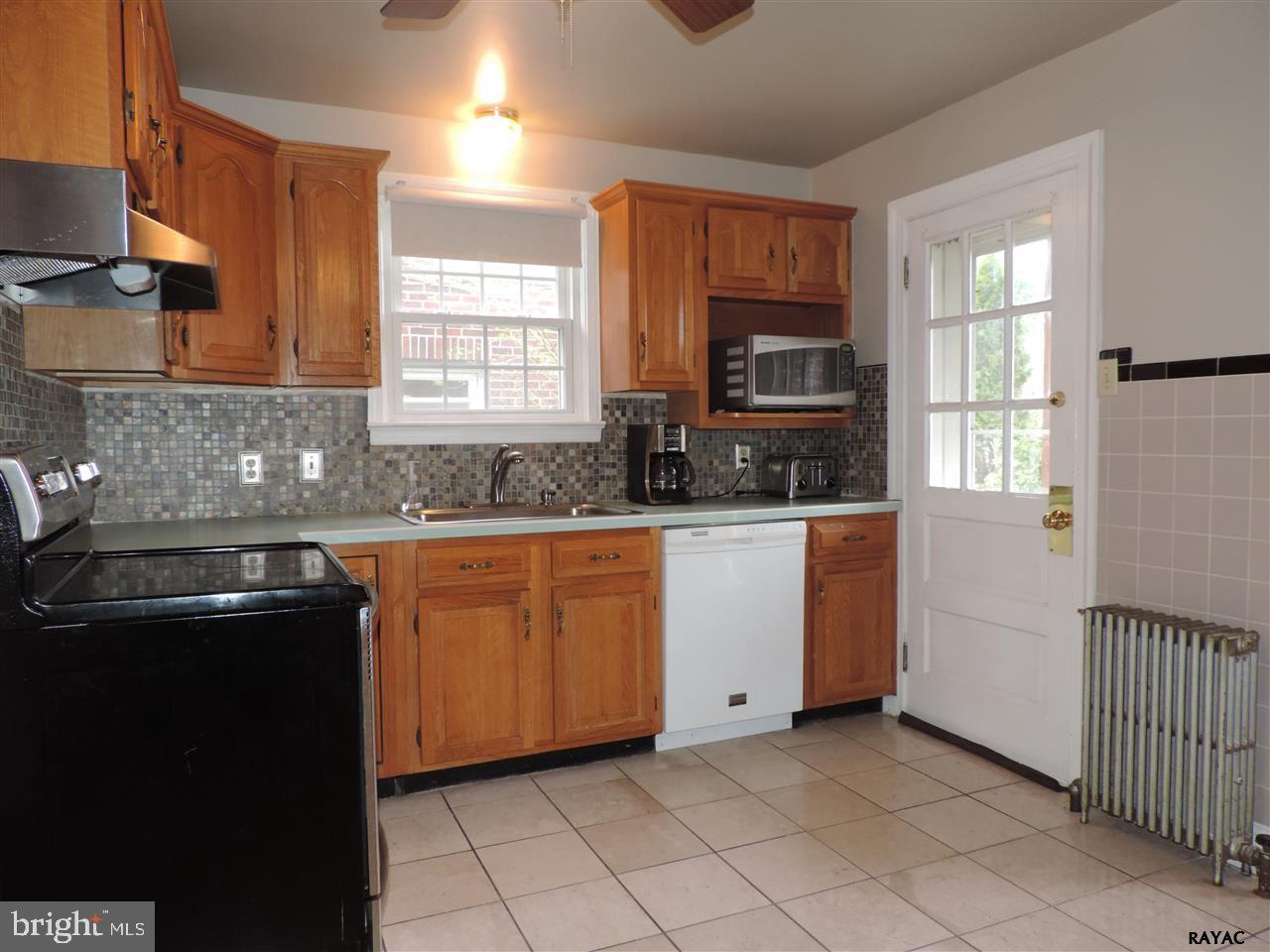 ELMWOOD - Residential
