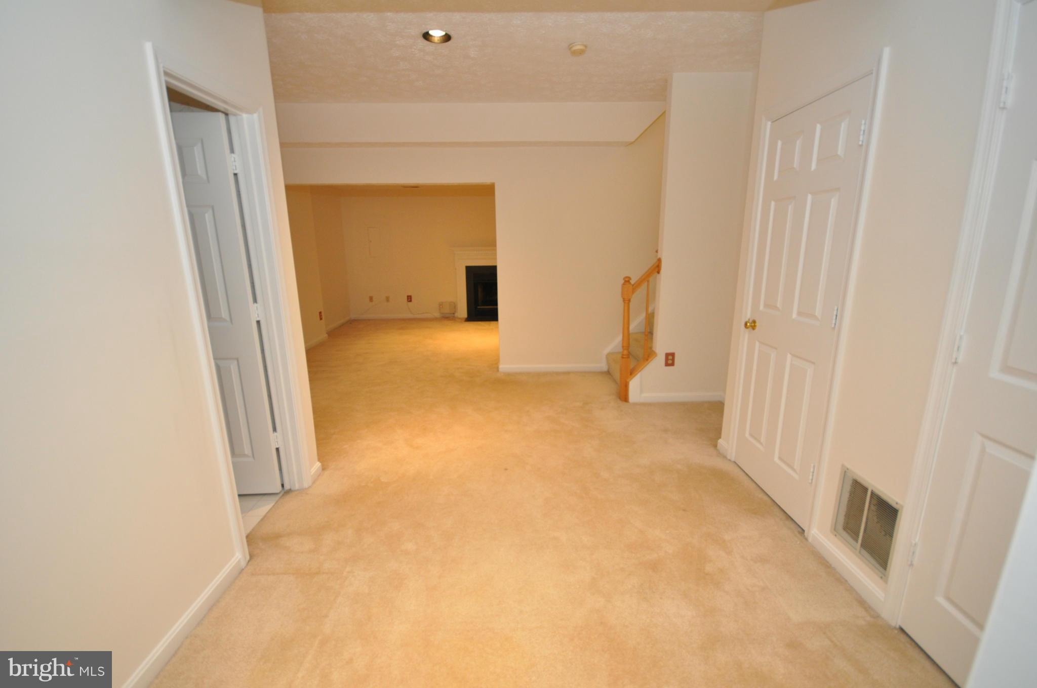 LANDSDOWNE - Residential Lease