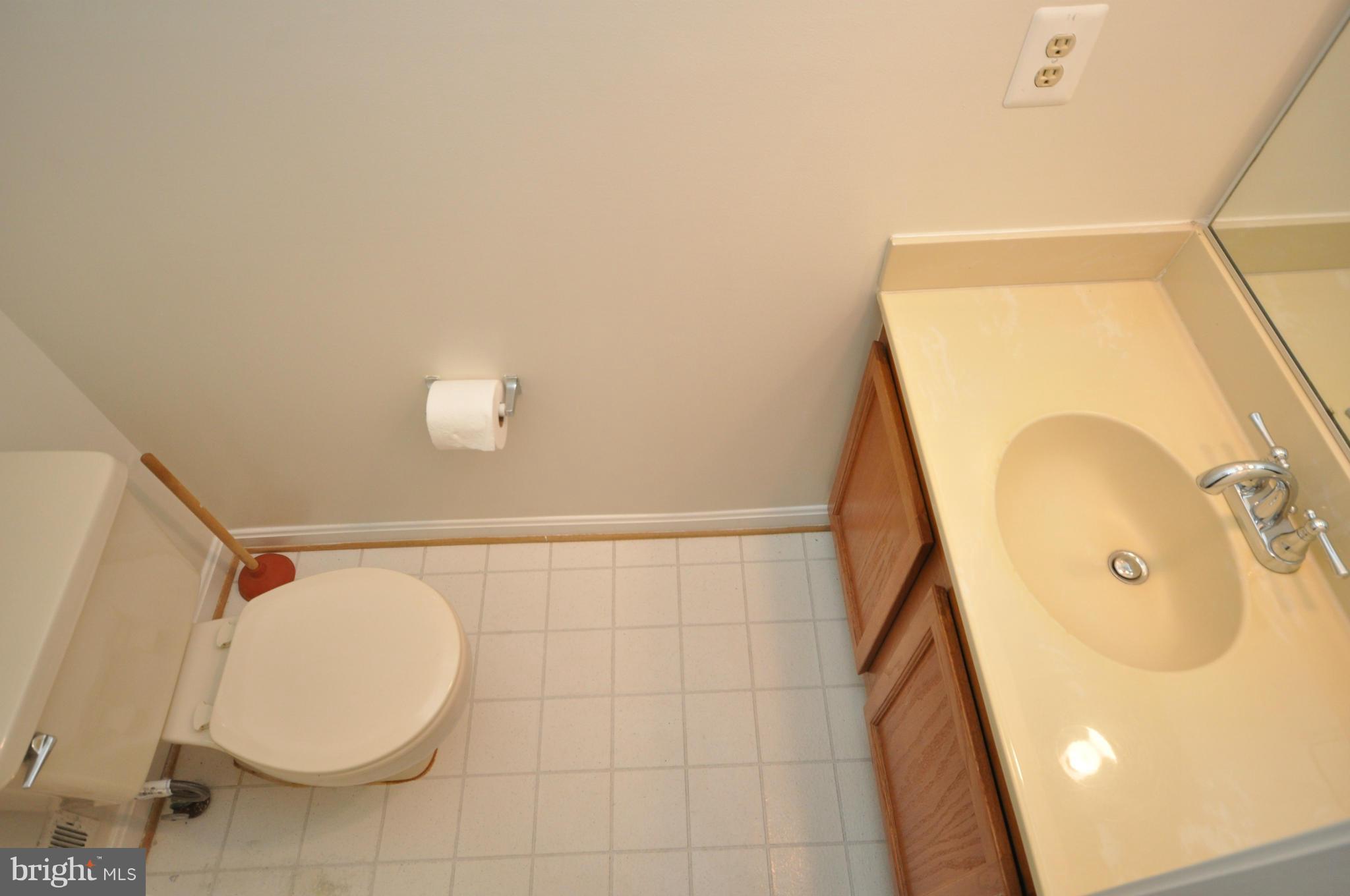 LANDSDOWNE - Residential Lease