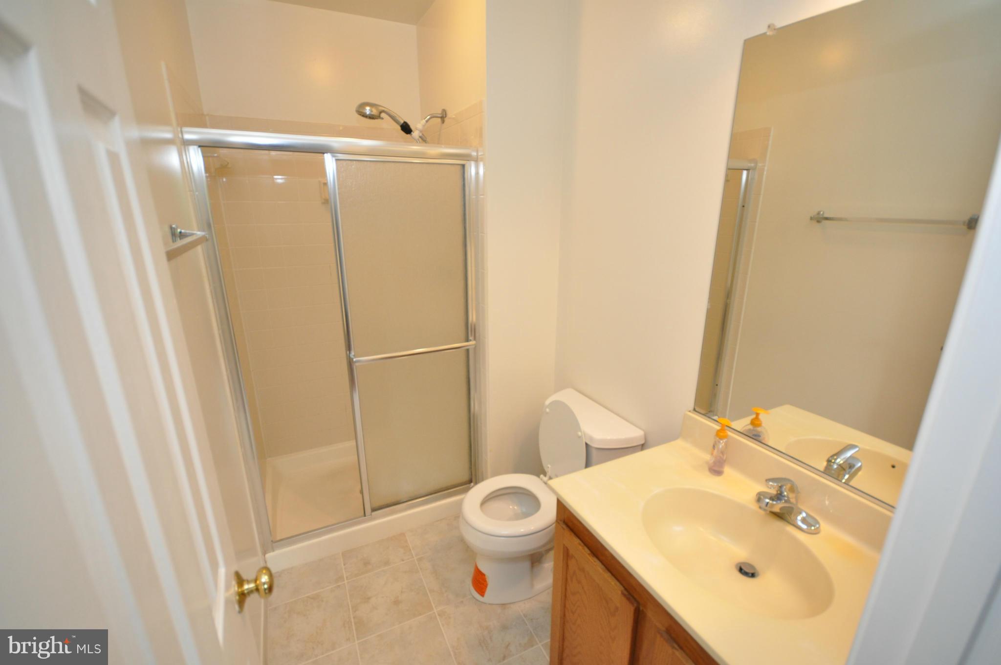 LANDSDOWNE - Residential Lease