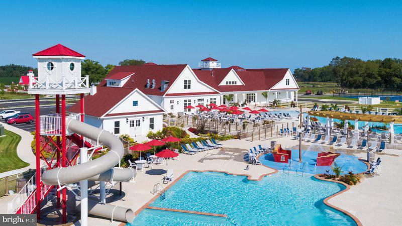 COASTAL CLUB - Residential