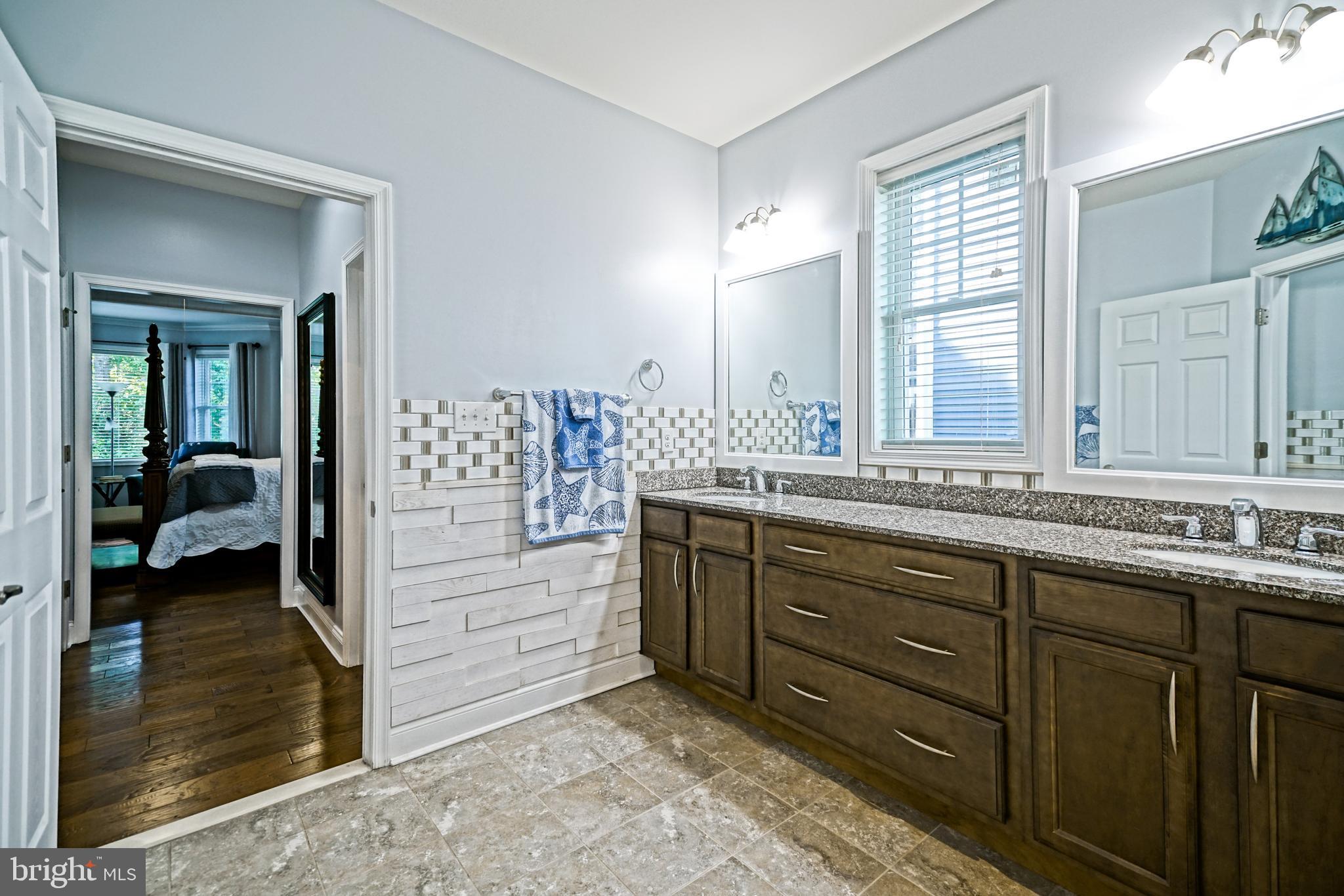 COASTAL CLUB - Residential