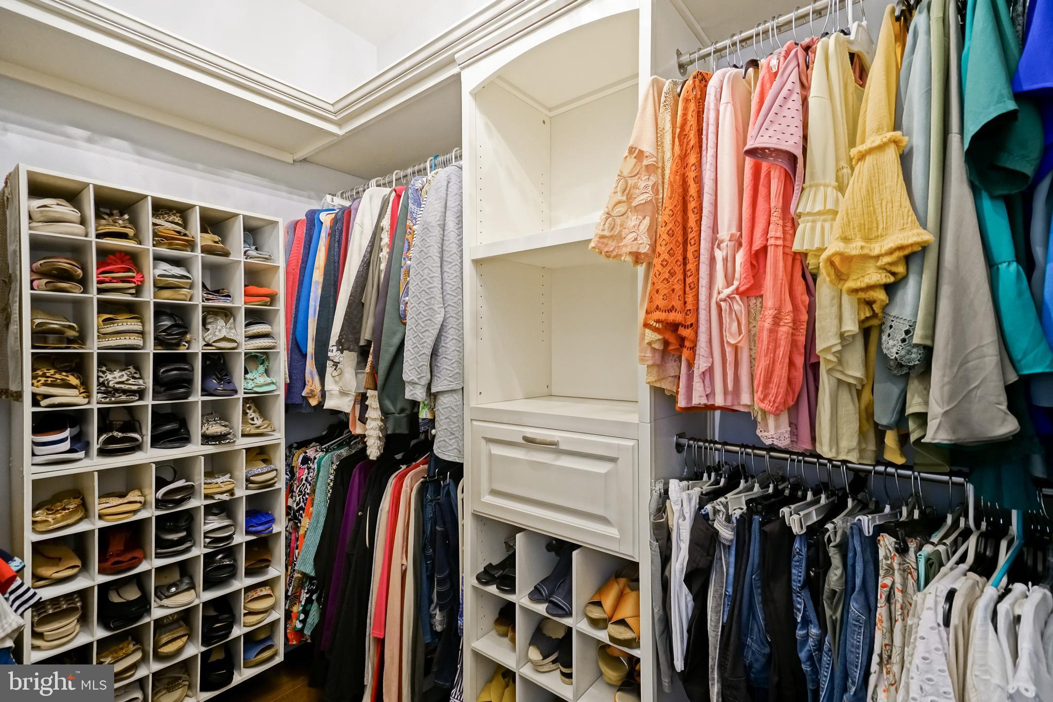 COASTAL CLUB - Residential