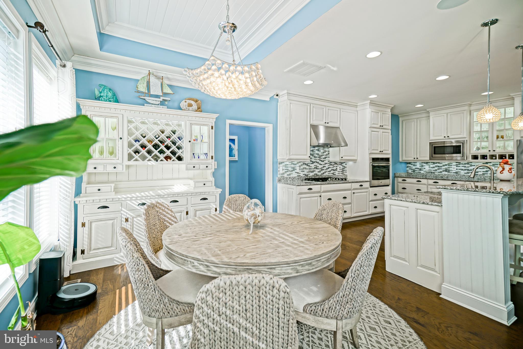 COASTAL CLUB - Residential