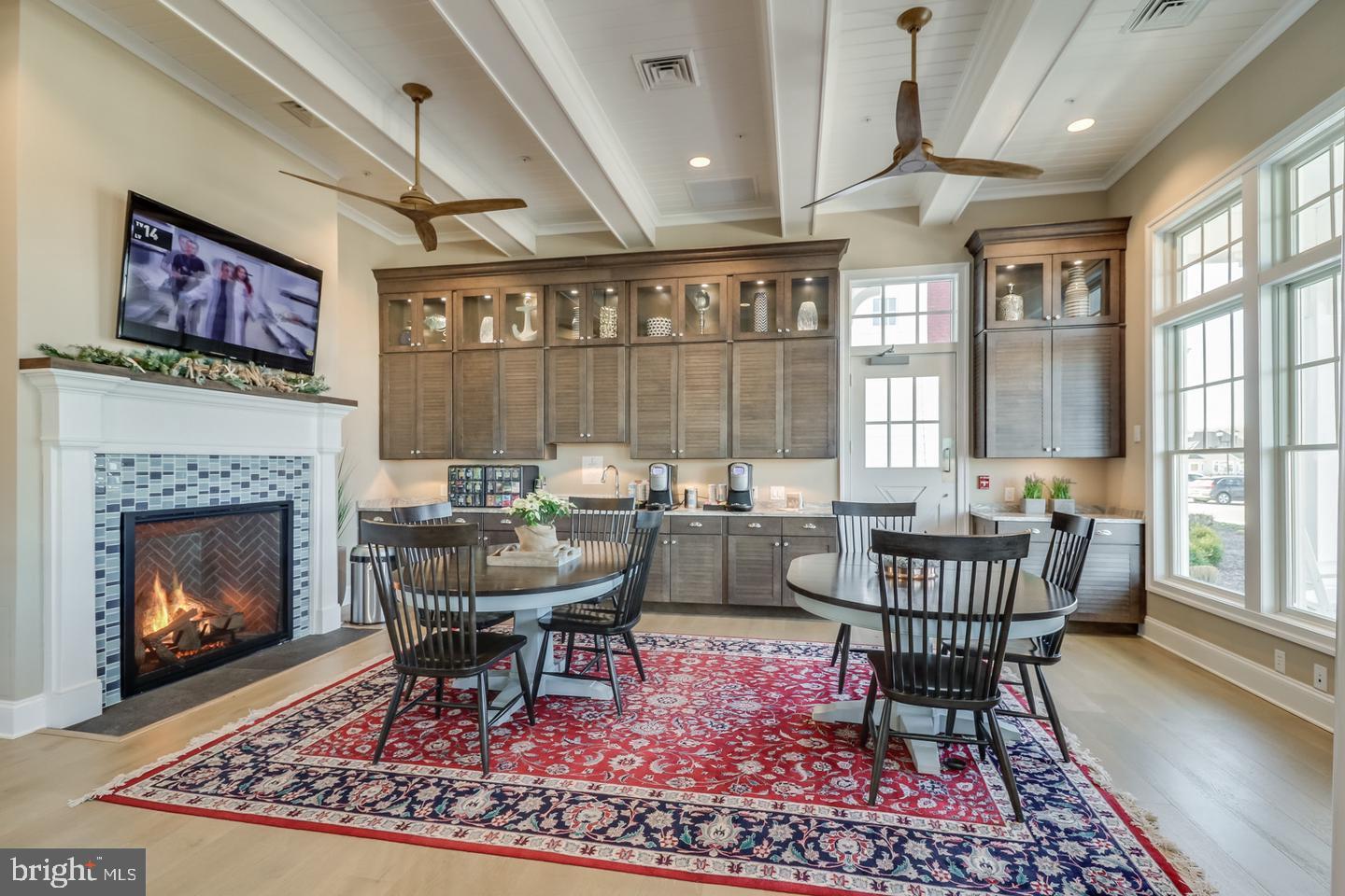 COASTAL CLUB - Residential