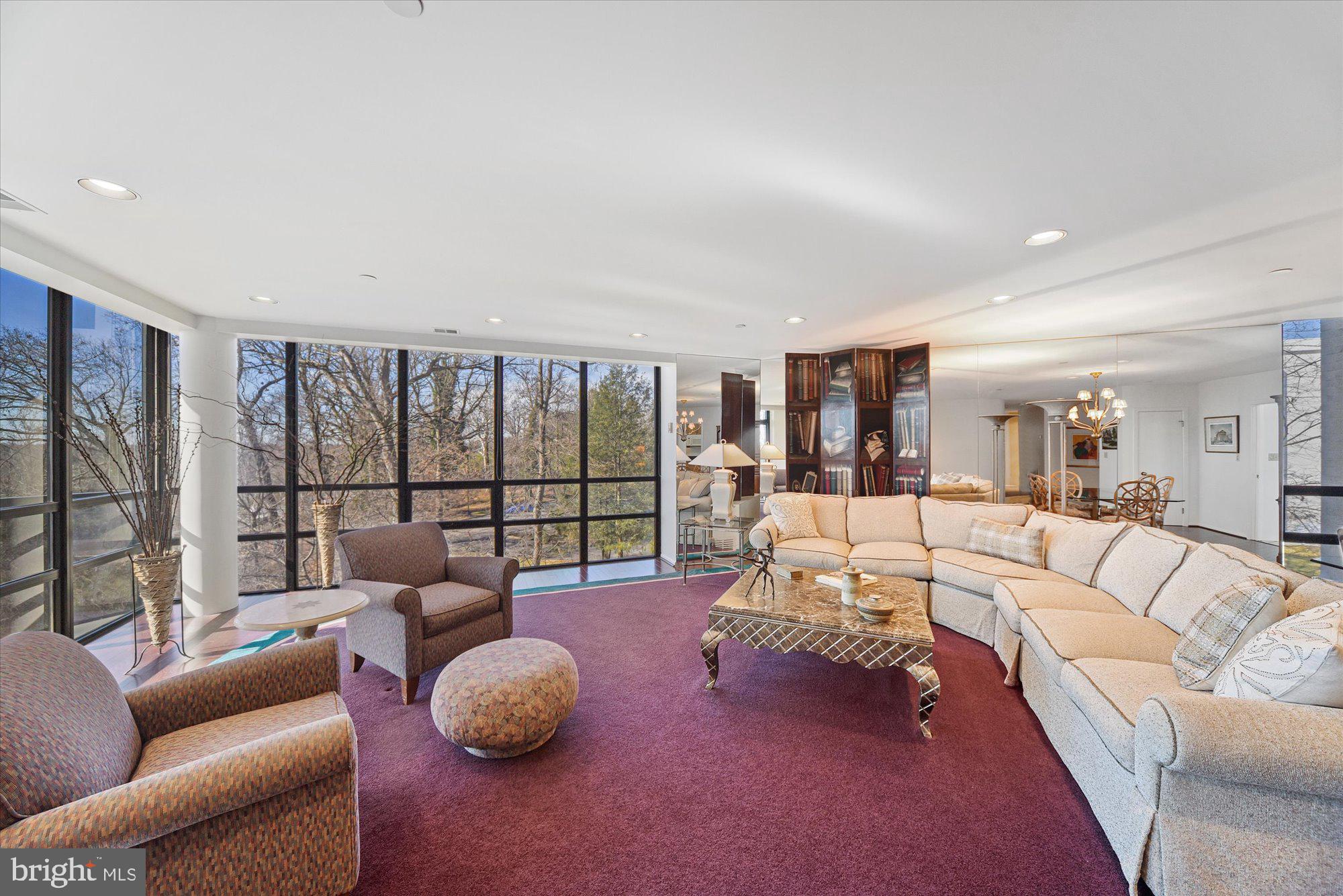 PAVILION IN THE PARK - Residential