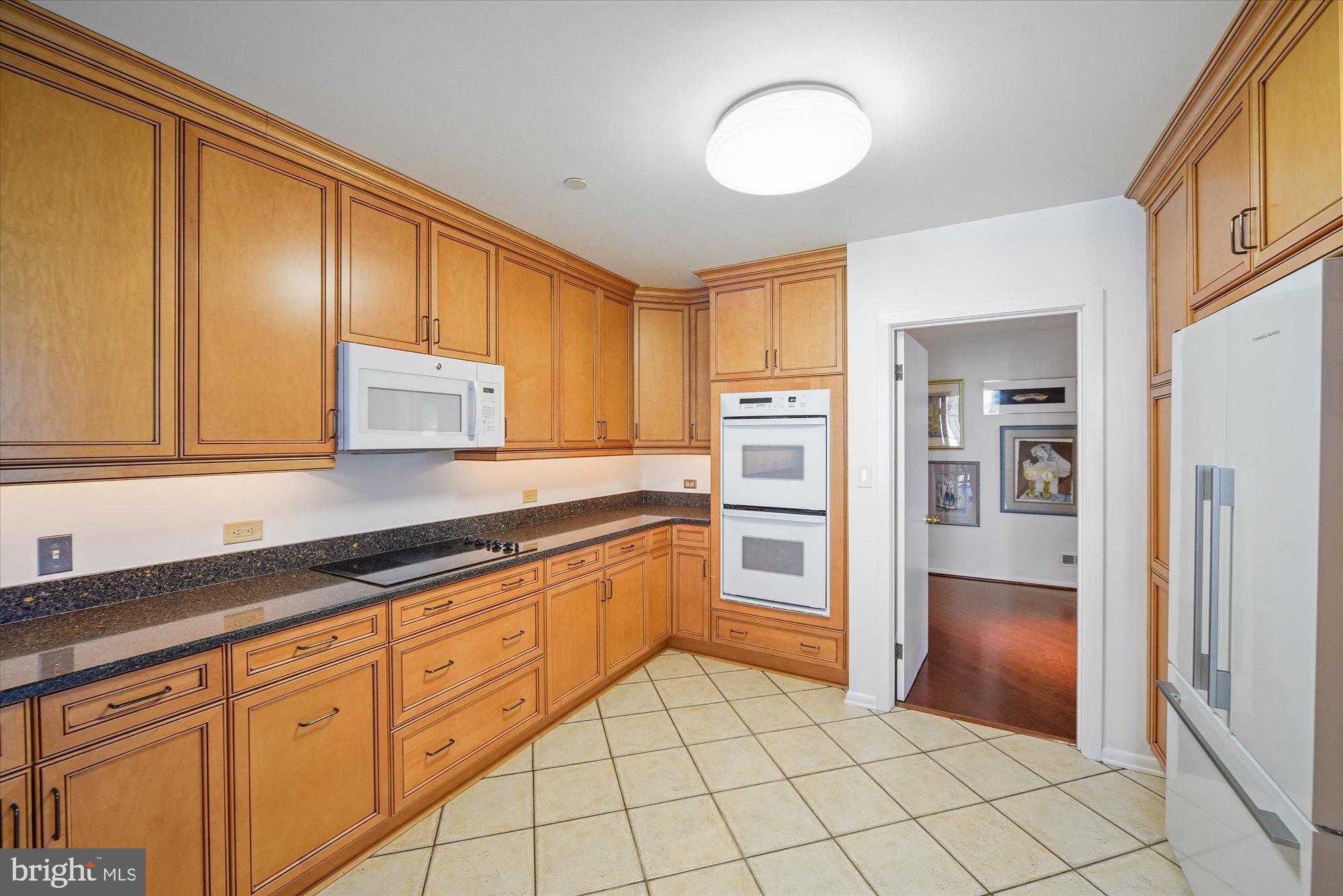 PAVILION IN THE PARK - Residential