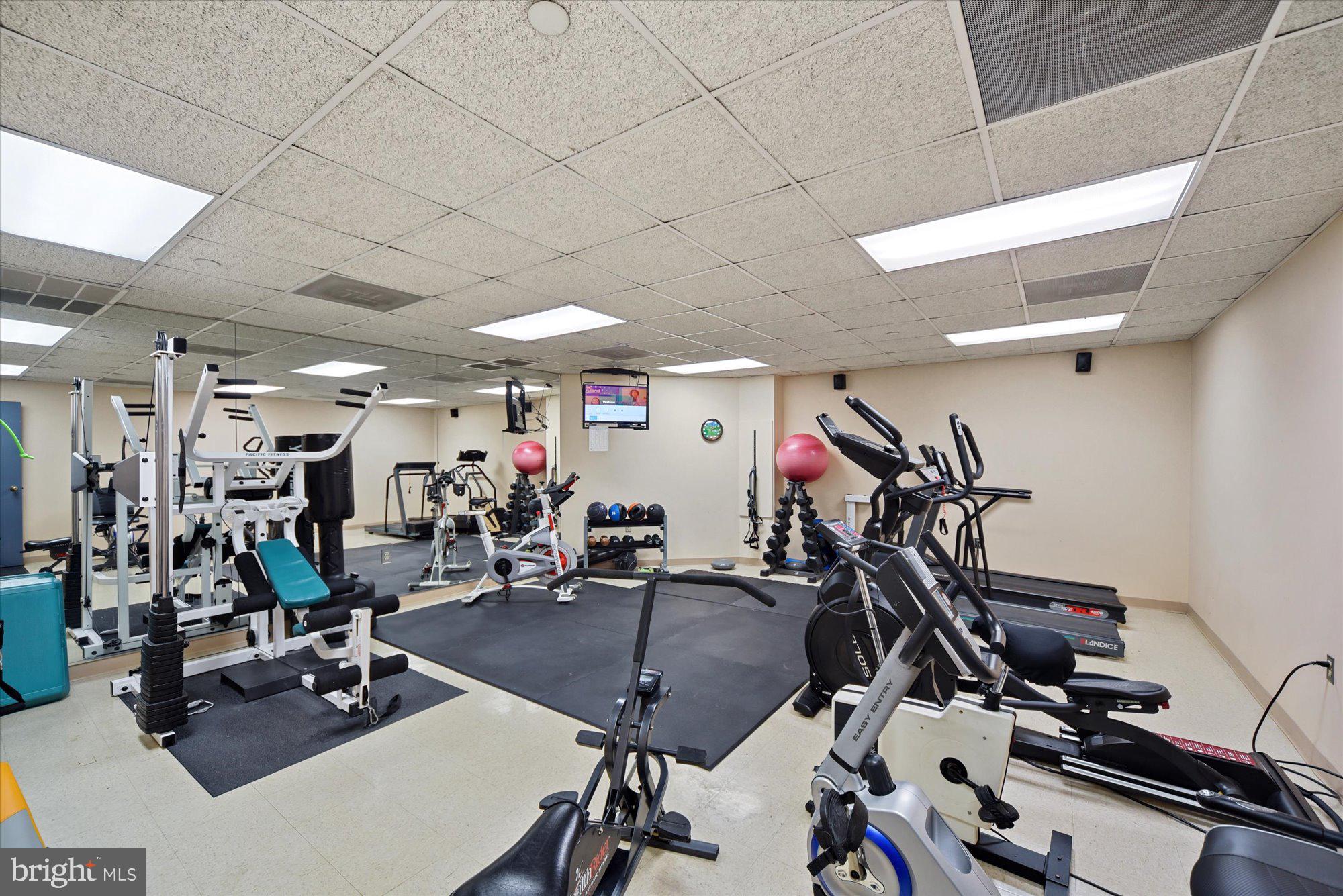 PAVILION IN THE PARK - Residential