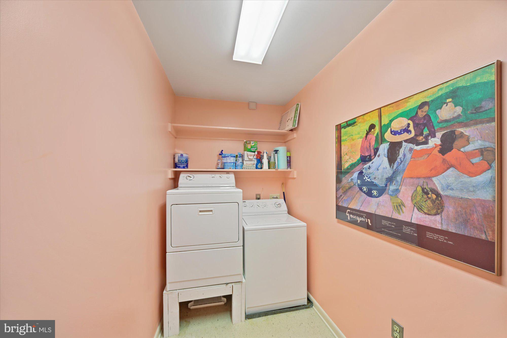 PAVILION IN THE PARK - Residential