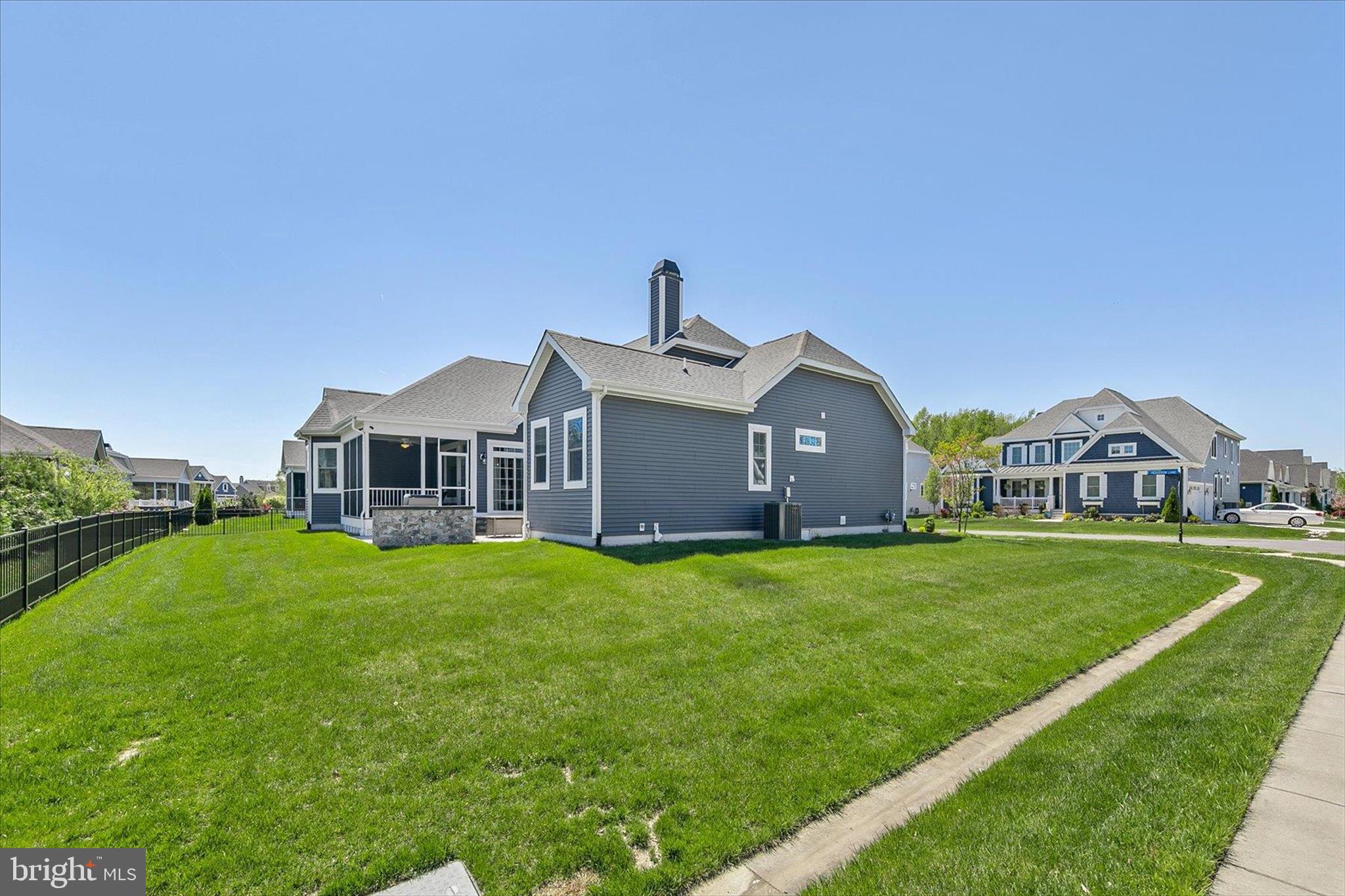 SAWGRASS AT WHITE OAK CREEK - Residential