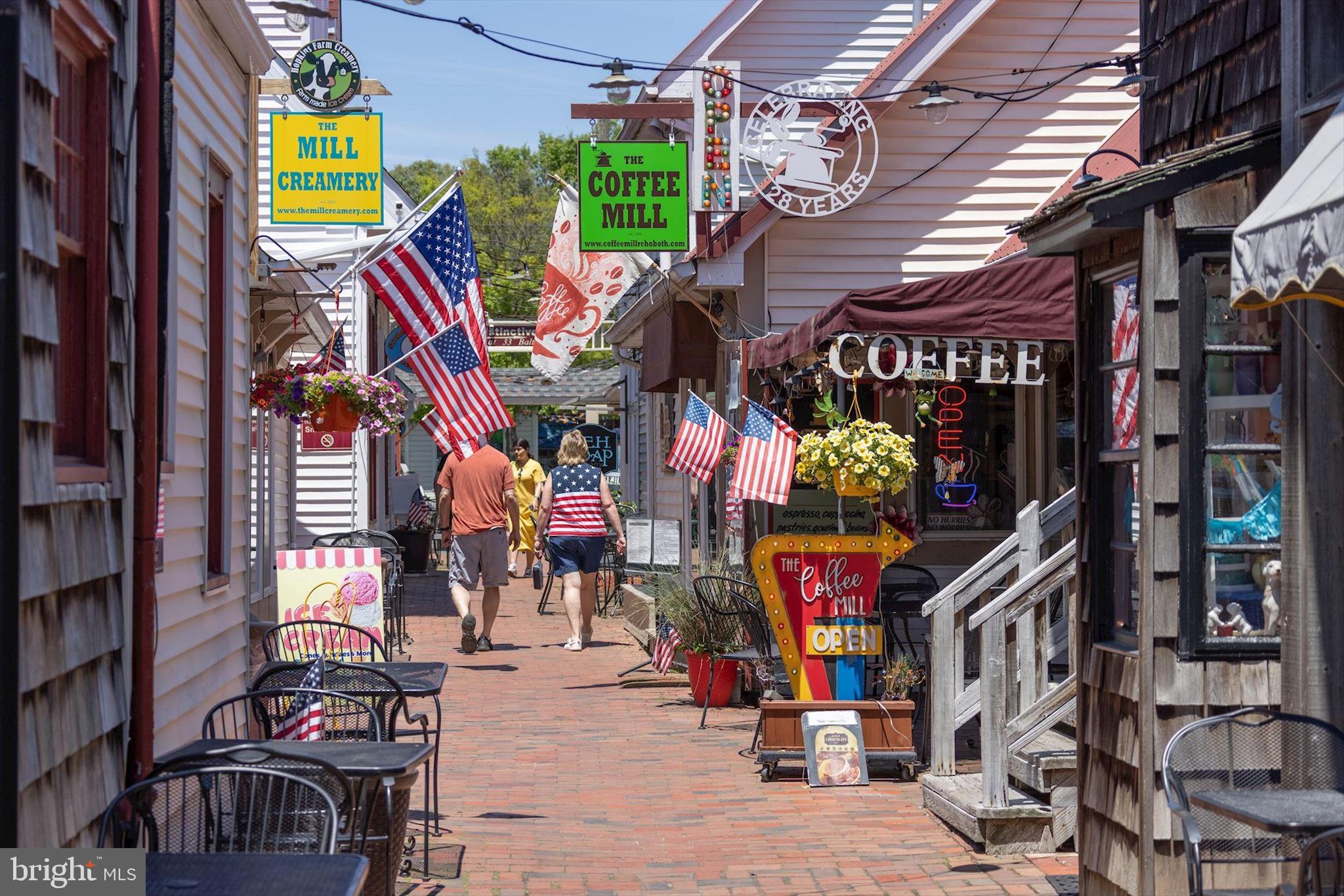 SAWGRASS AT WHITE OAK CREEK - Residential