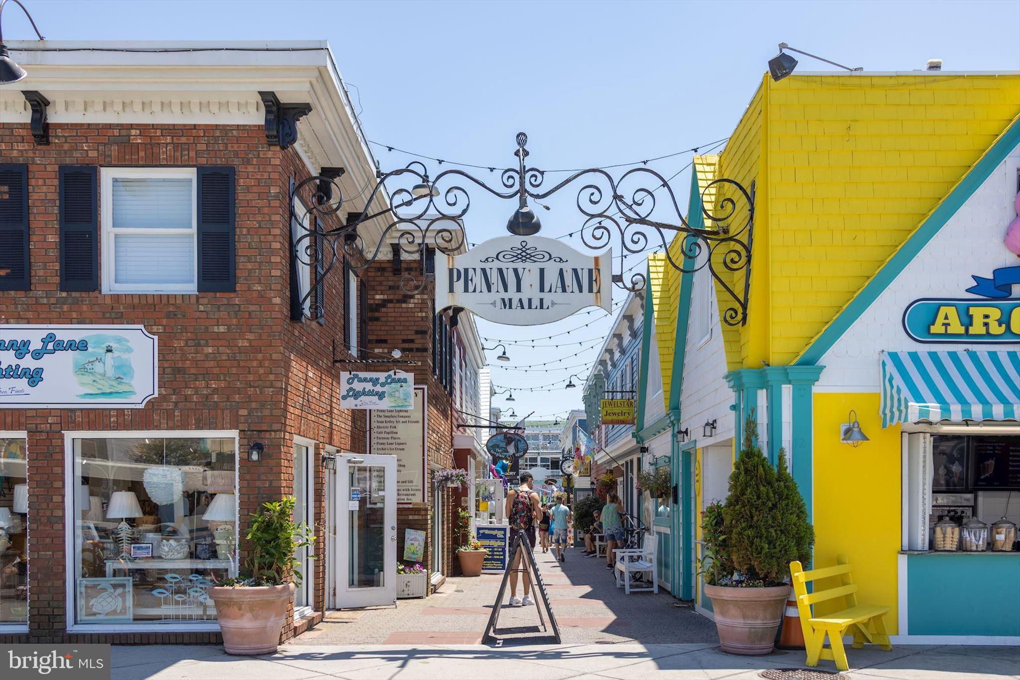 SAWGRASS AT WHITE OAK CREEK - Residential