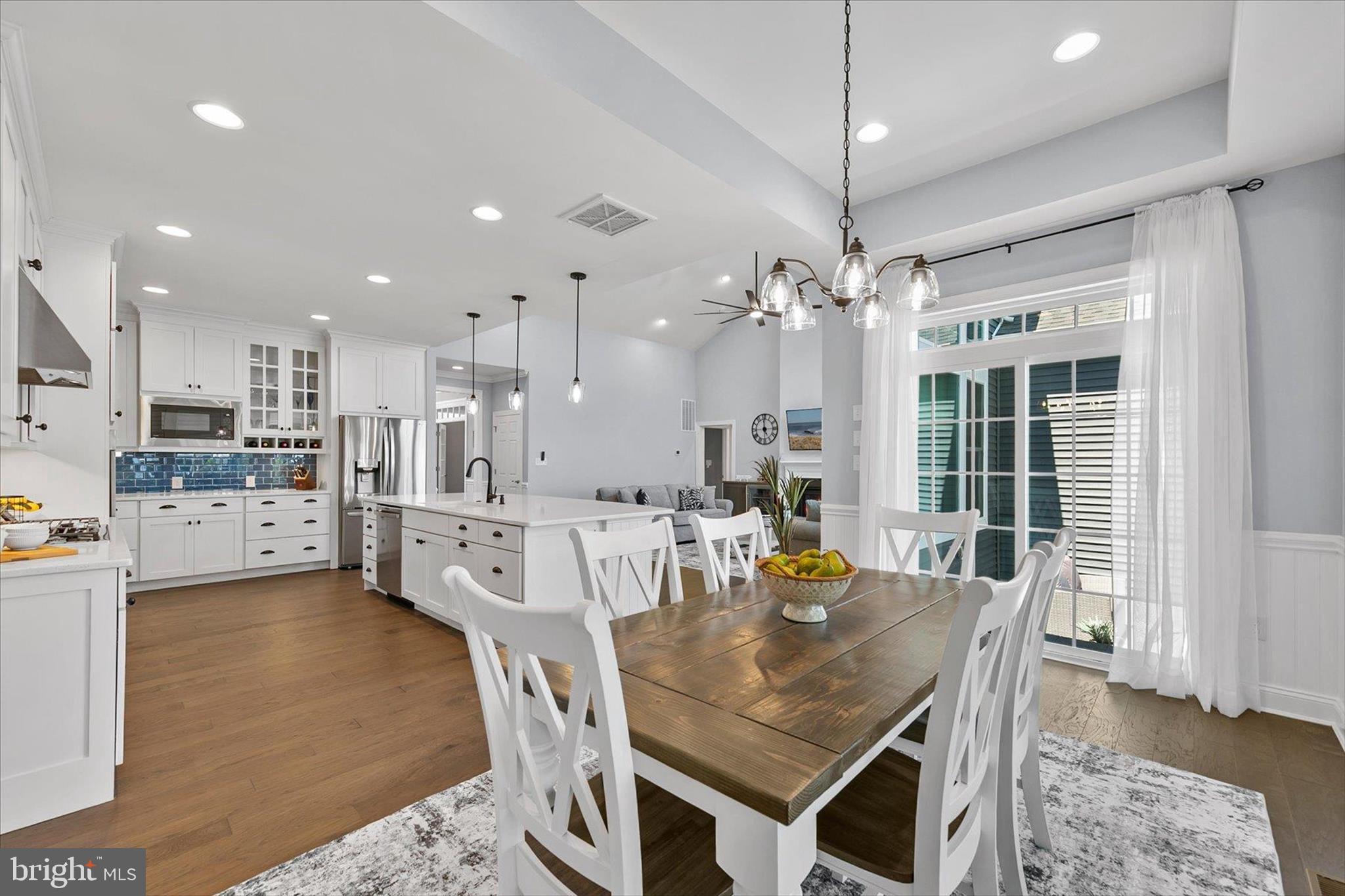 SAWGRASS AT WHITE OAK CREEK - Residential