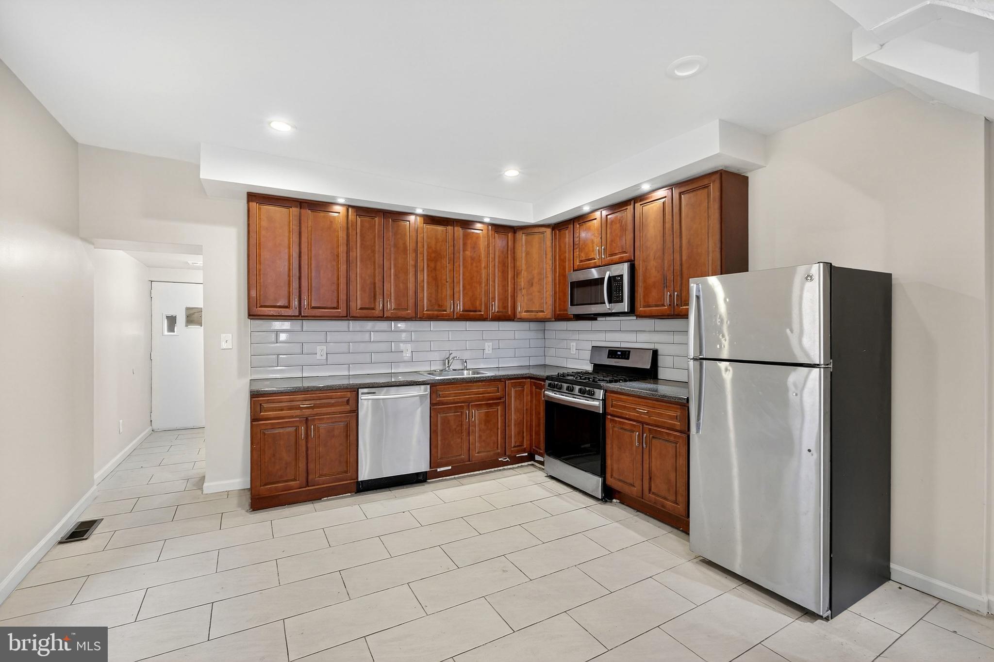 GERMANTOWN - Residential