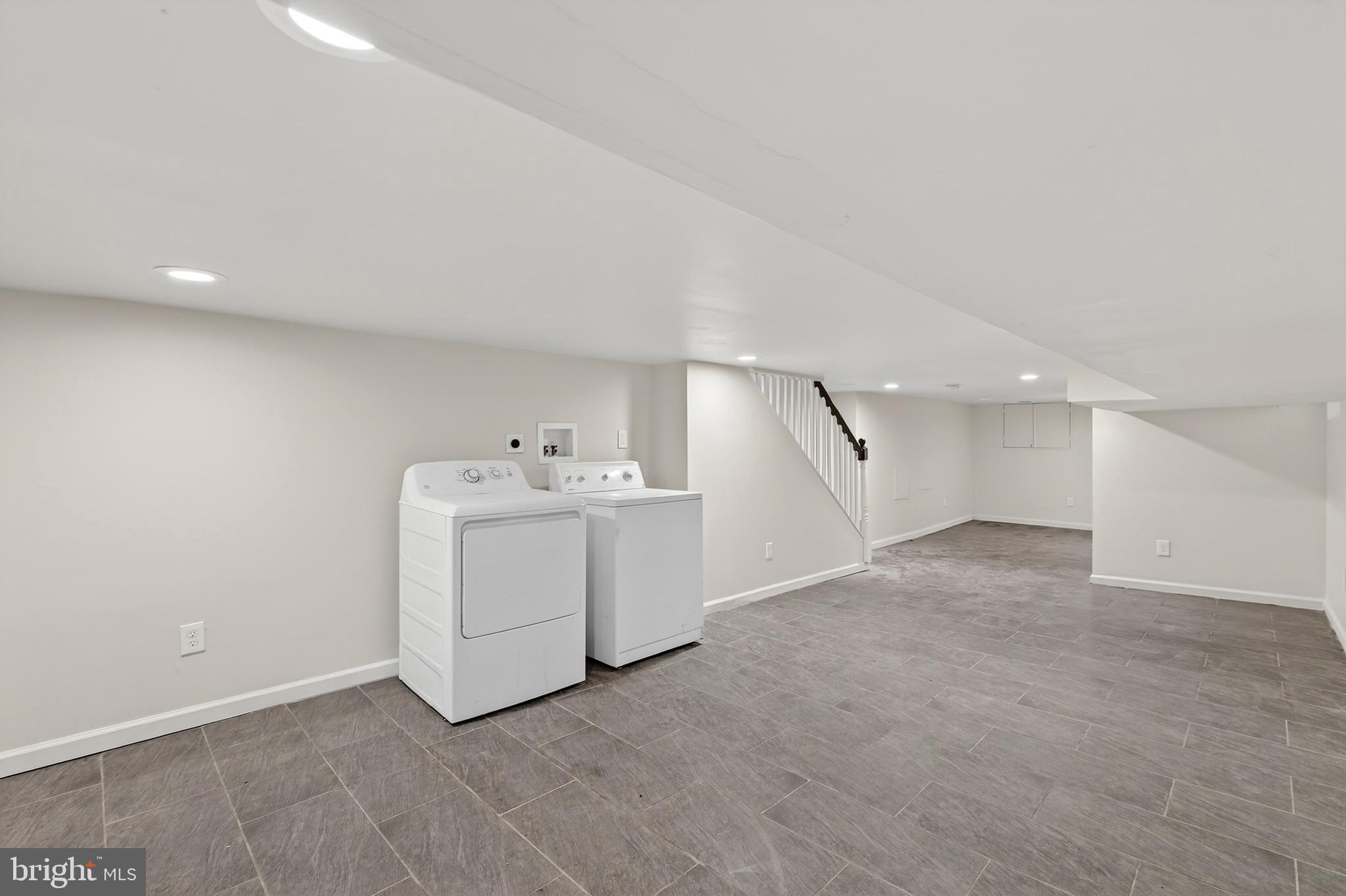 GERMANTOWN - Residential