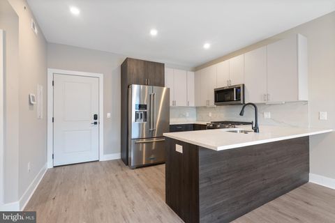Condo For Rent - 408-10 N Front Street #8<br/> PHILADELPHIA, PA 19123